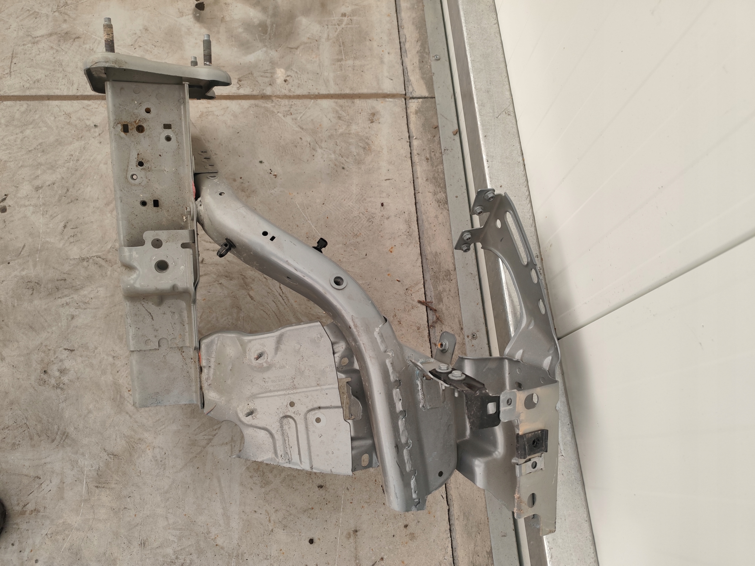 FORD KUGA MK3 quarter quarter right