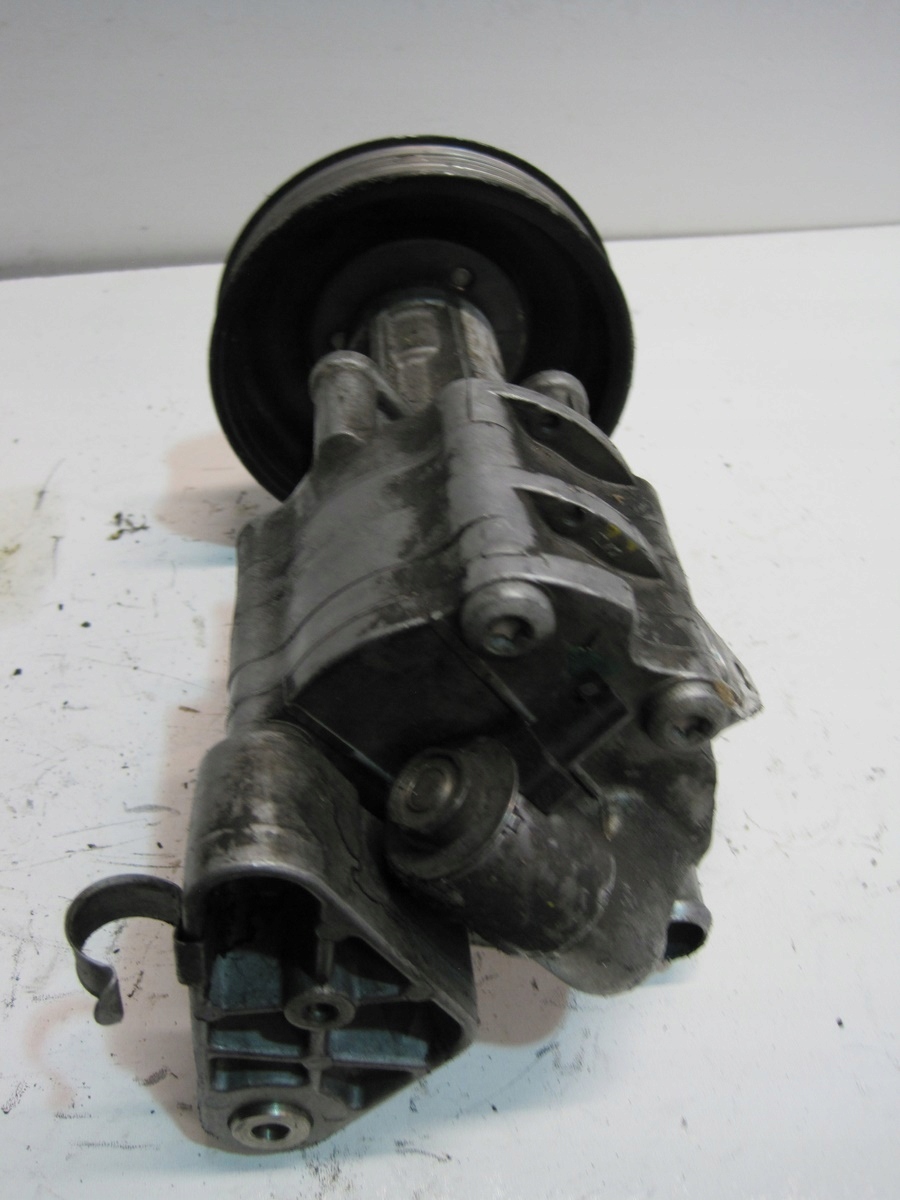 servo pump BMW X5 E70 679646402