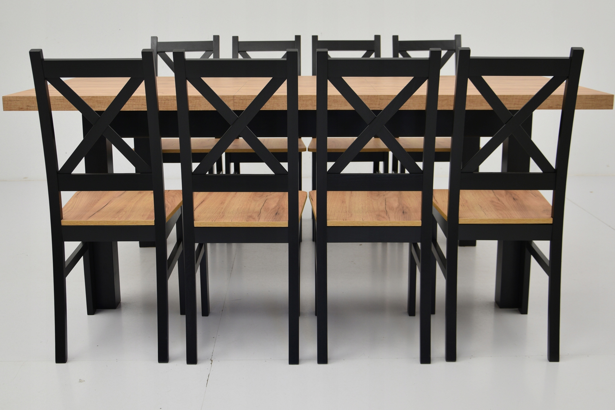 SKANDYNAWSKIE krzesła 8szt i Drewniany stół SALON Szerokość stołu 90 cm