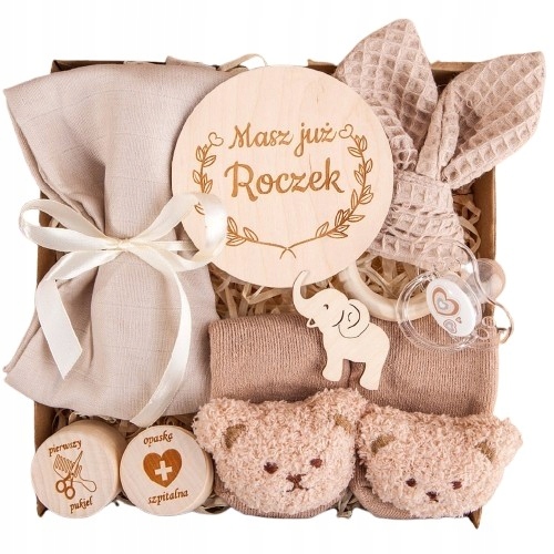 na Roczek dla dziecka gryzak pieluszka skarpetki smoczek