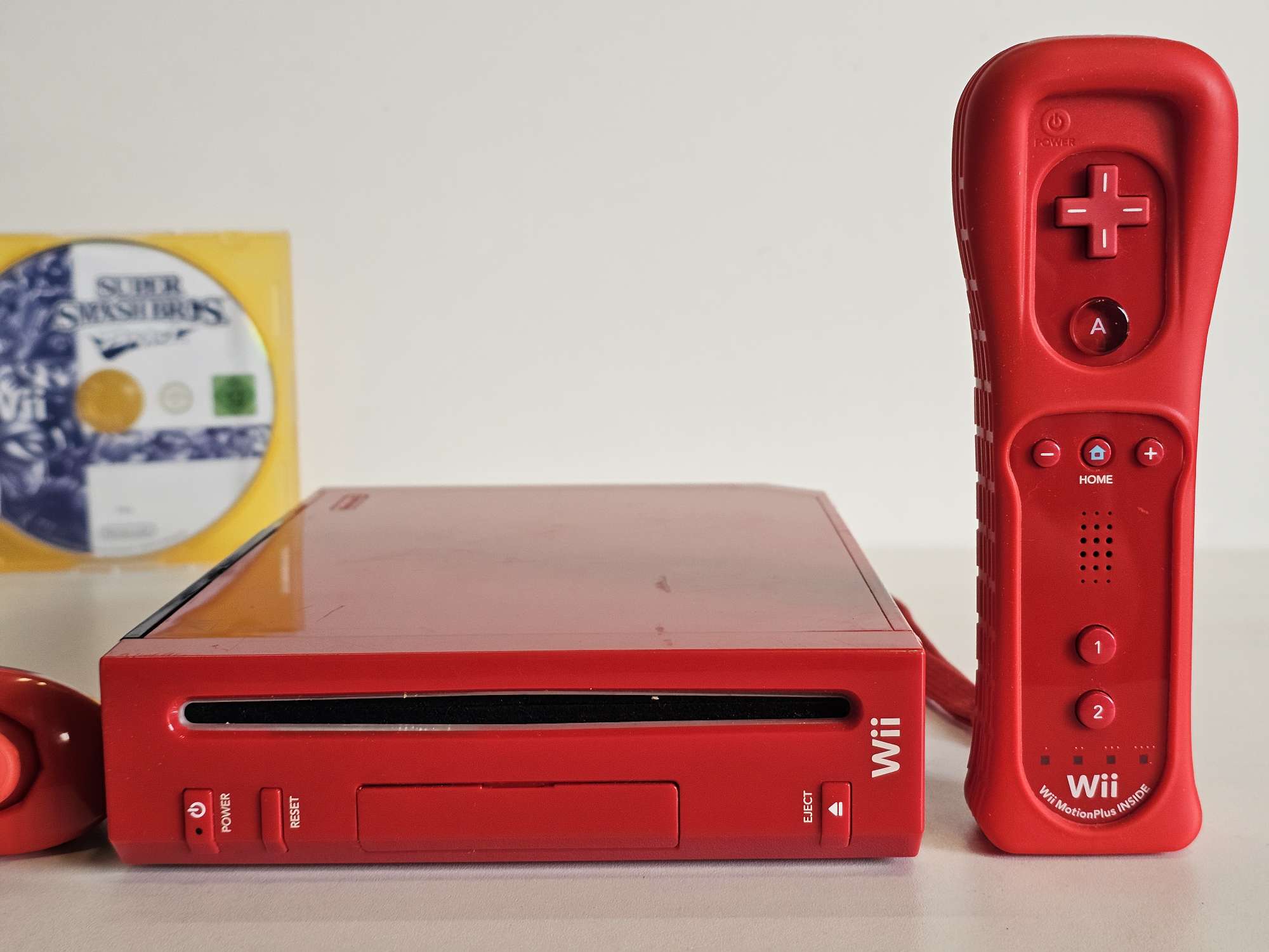 任天堂Wii（NINTENDO Wii） main_130130_white.png