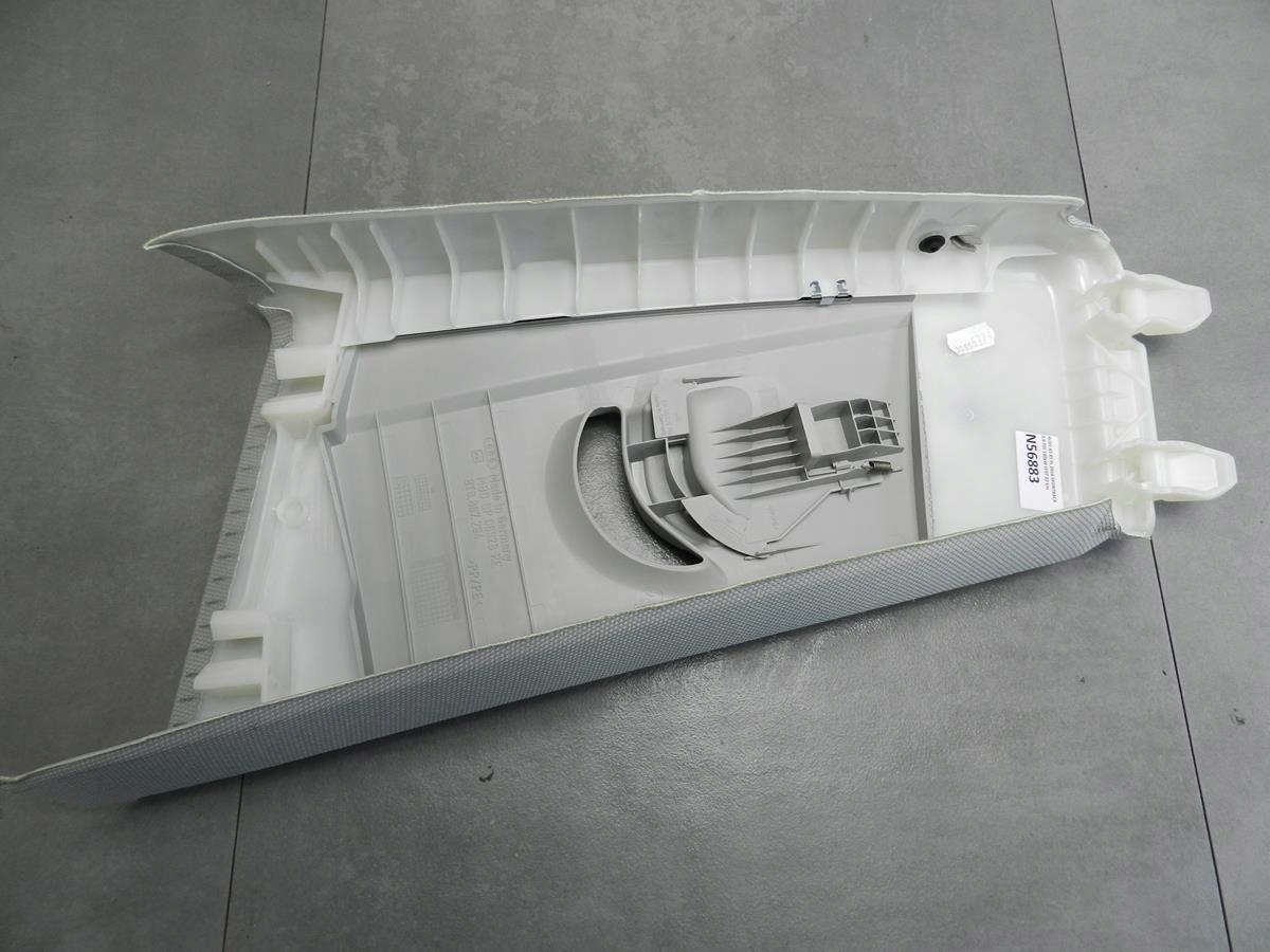 AUDI A5 8T Blende Abdeckung SLUPKA rechts 8T8867244