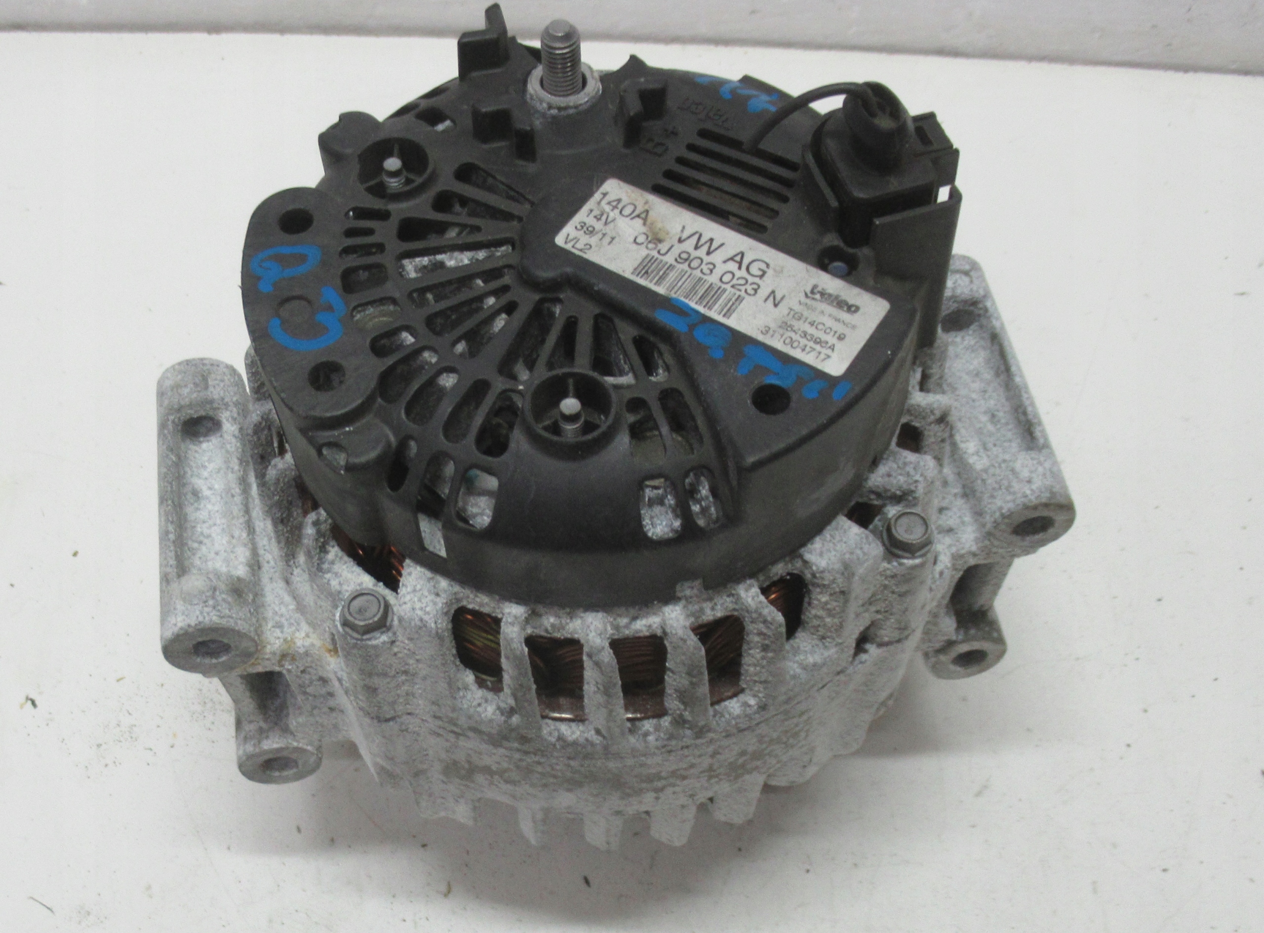 AUDI Q3 2.0 TSI ALTERNATOR 06J903023N