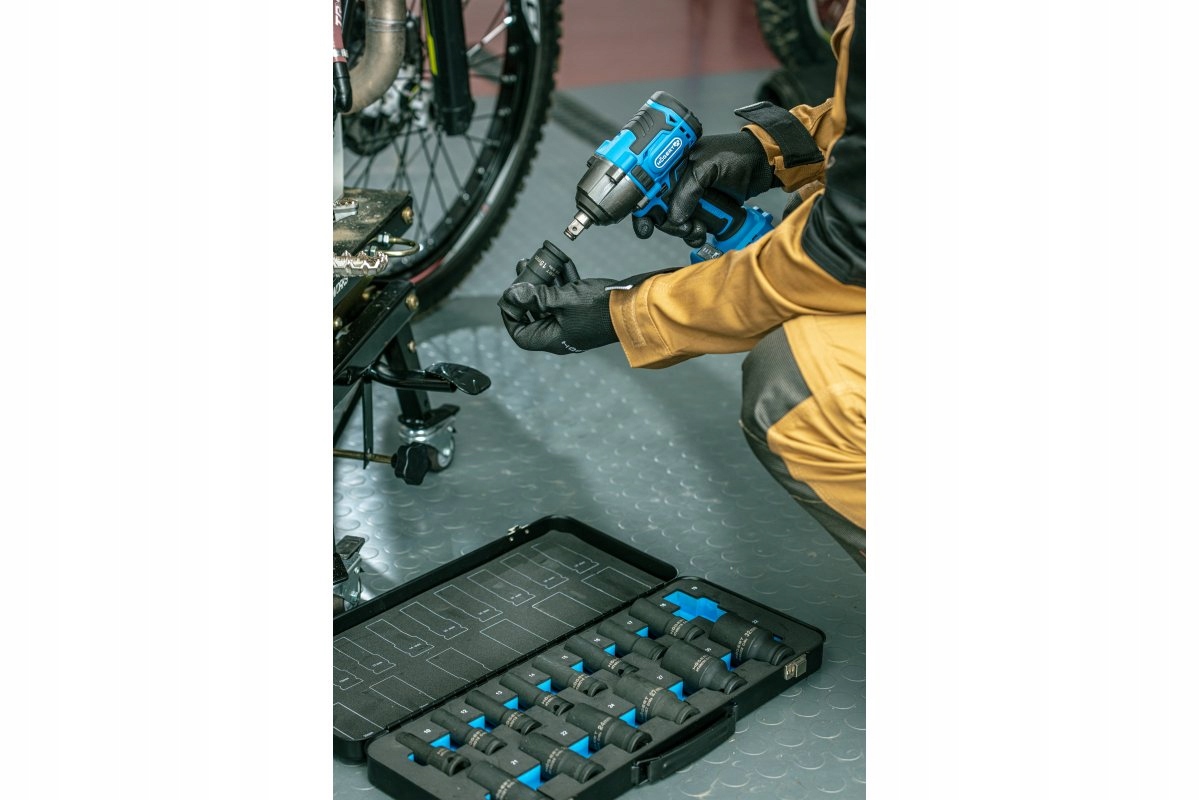 ZESTAW NASADEK UDAROWYCH 1/2", 15EL., CrMo, DŁUGIE Kod producenta HT4R049