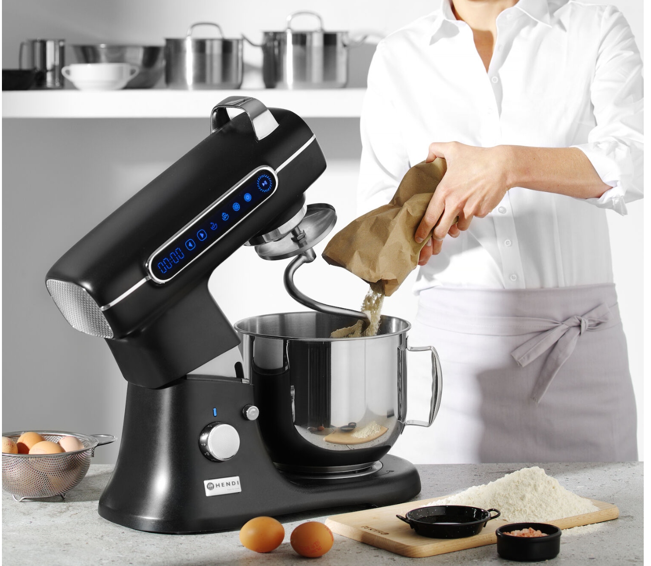 Mikser Planetarny HENDI Blackbolt 7L 1500W, 4 Programy, Czarny, 4 Końcówki Pojemność 7 l