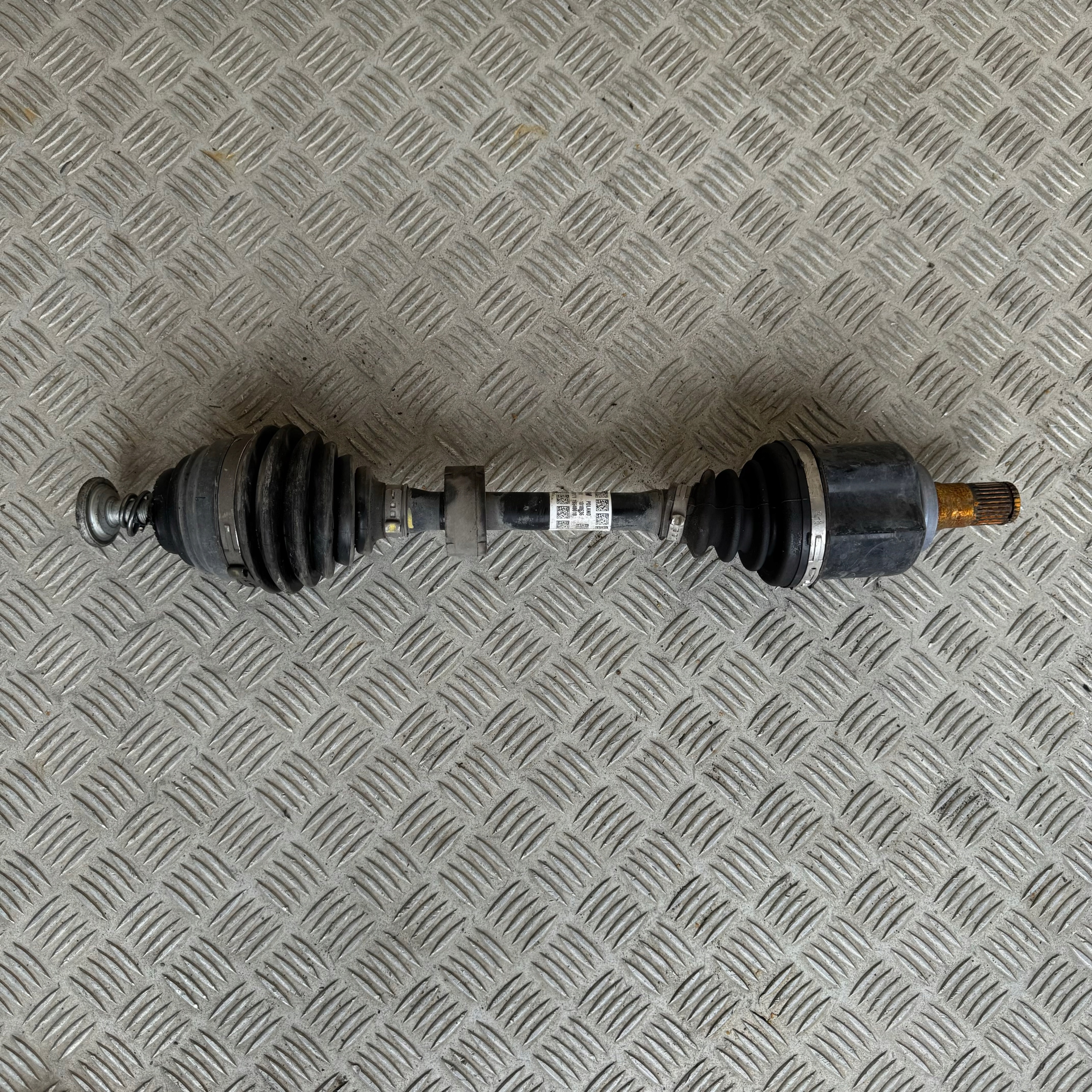 semi-axis front left BMW X1 F48 8482645