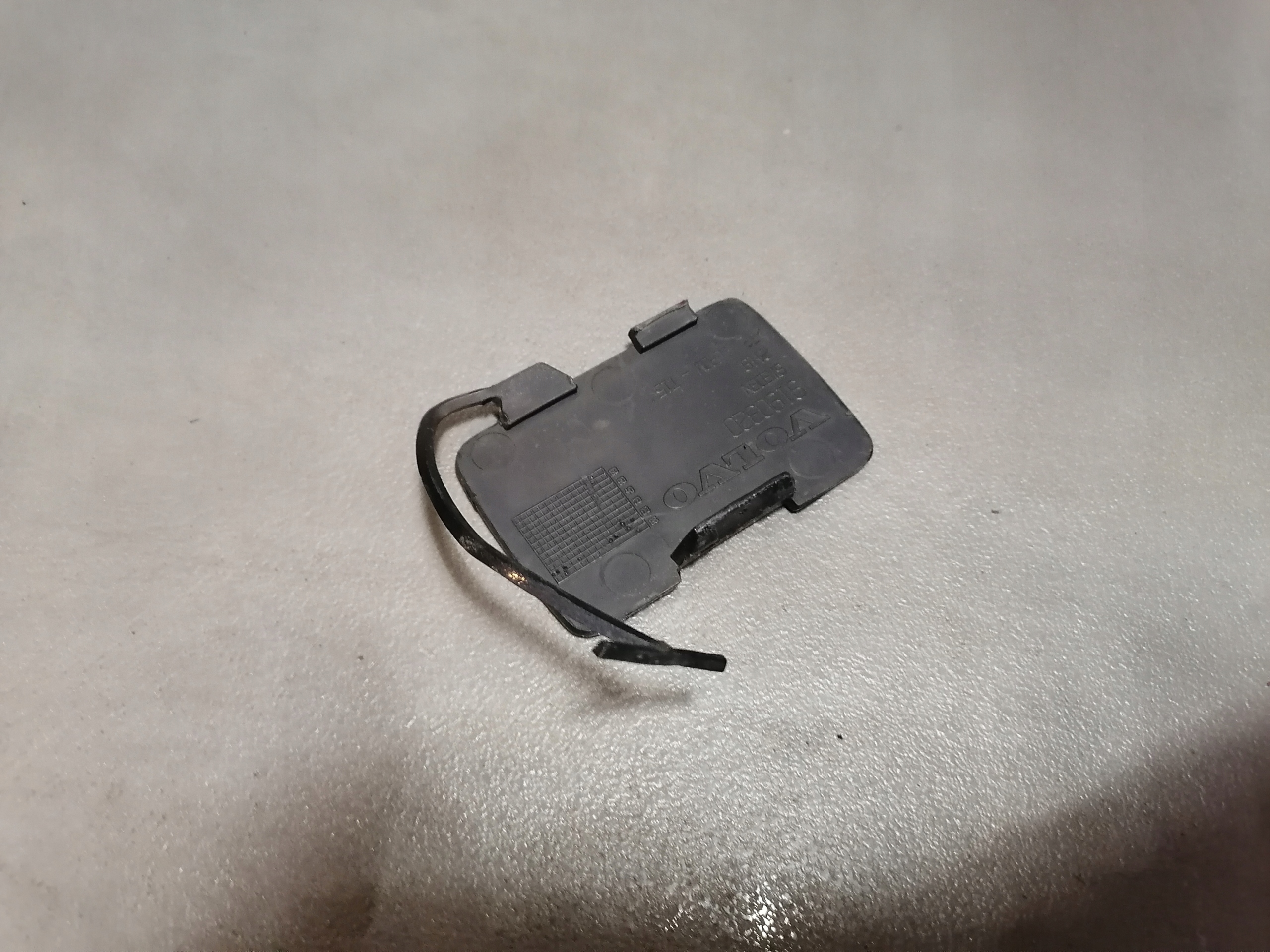 Abschleppöse der Stoßstange VOLVO V70 9190320