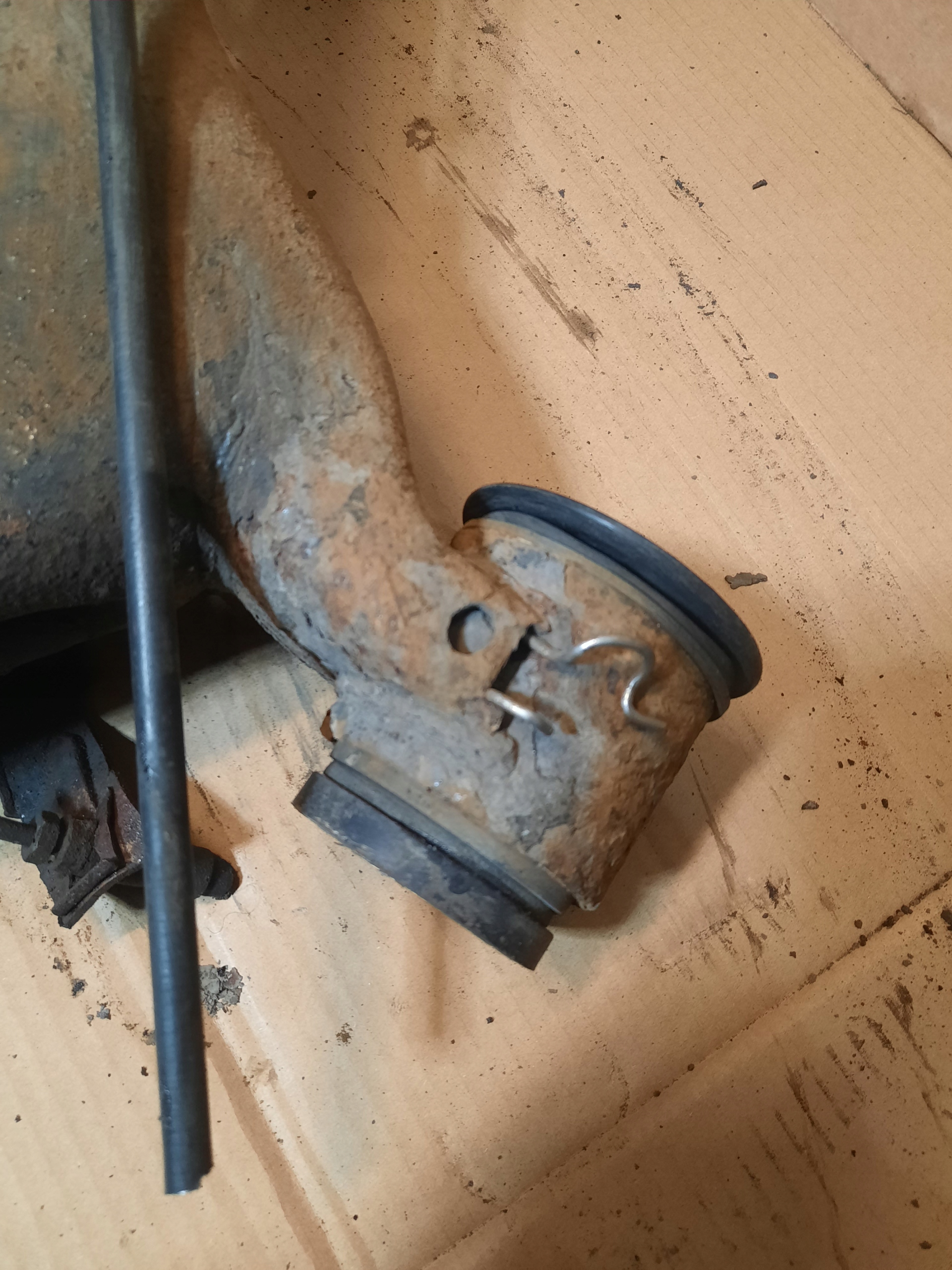 sider axis springing rear part seat ibiza III 6L 2002r