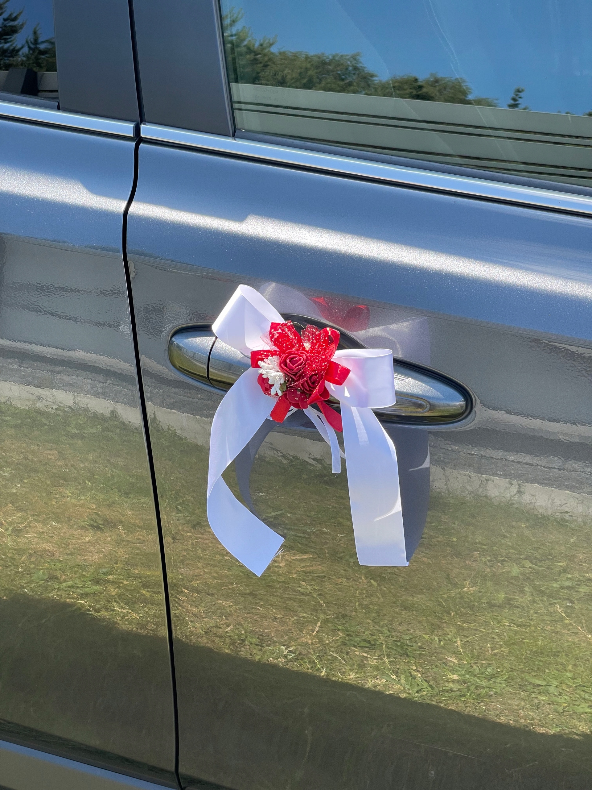 Kokarda dekoracja samochodu / krzeseł ślub czerwony Kolor dominujący pomarańcze i czerwienie