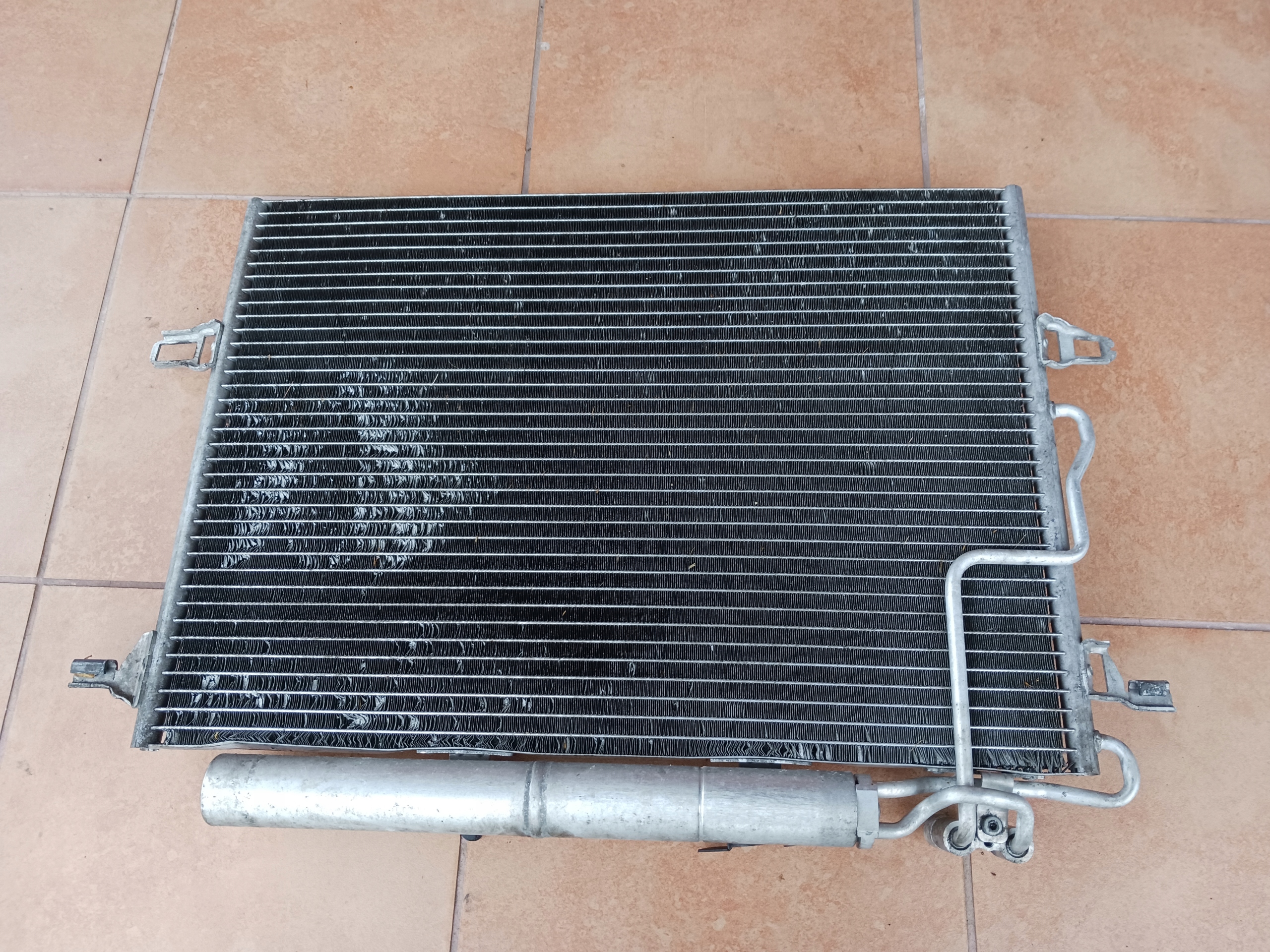Radiateur climatisation MERCEDES W211 A2115000154