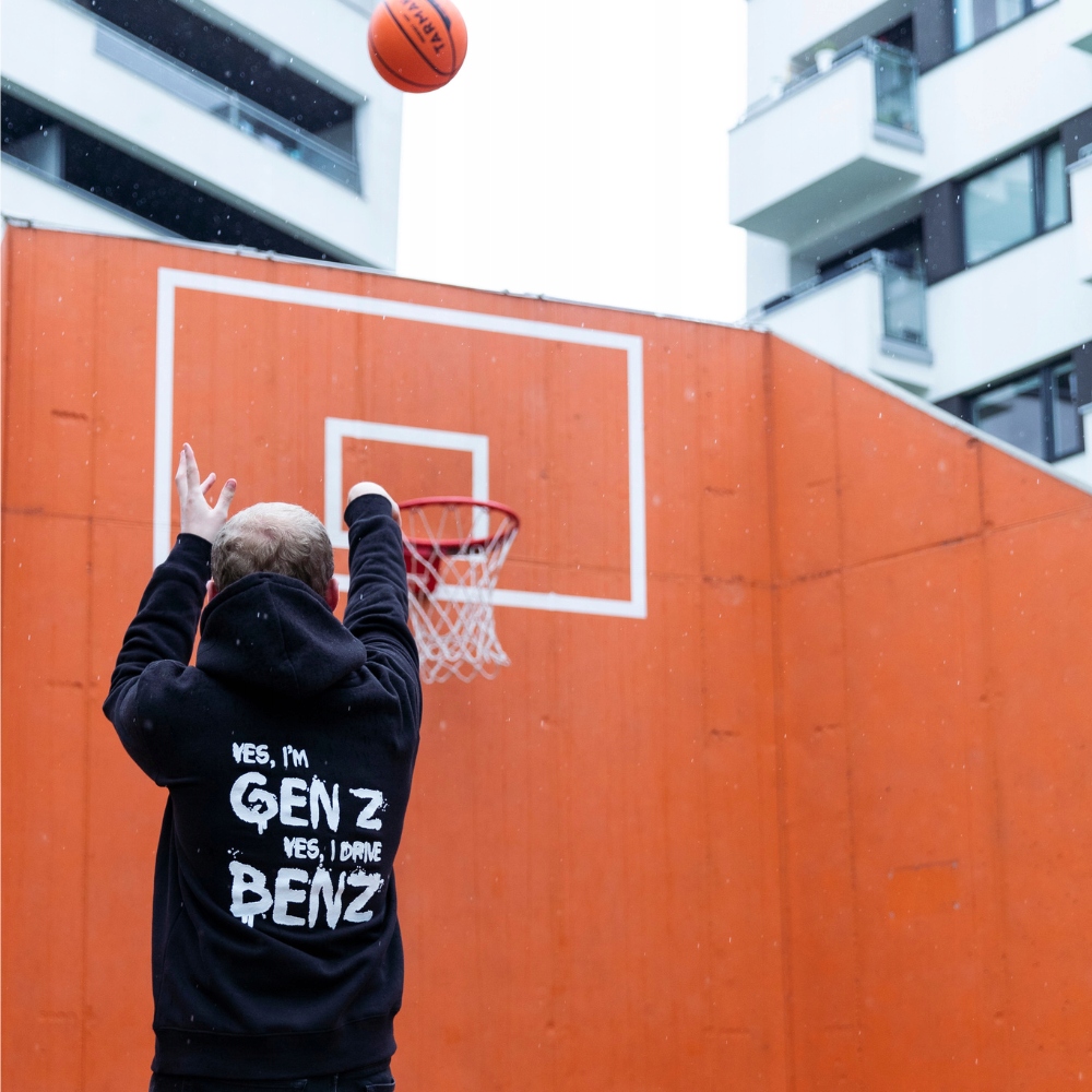 BLUZA MERCEDES-BENZ #KOCHAMYMERCEDESY GEN Z - S Materiał dominujący bawełna