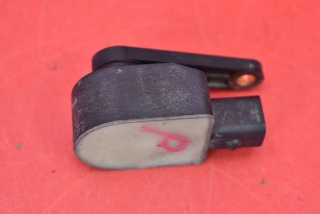 Sensor POZIOMOWANIA Leuchten 1T0907503 AUDI A6 C6 04-08