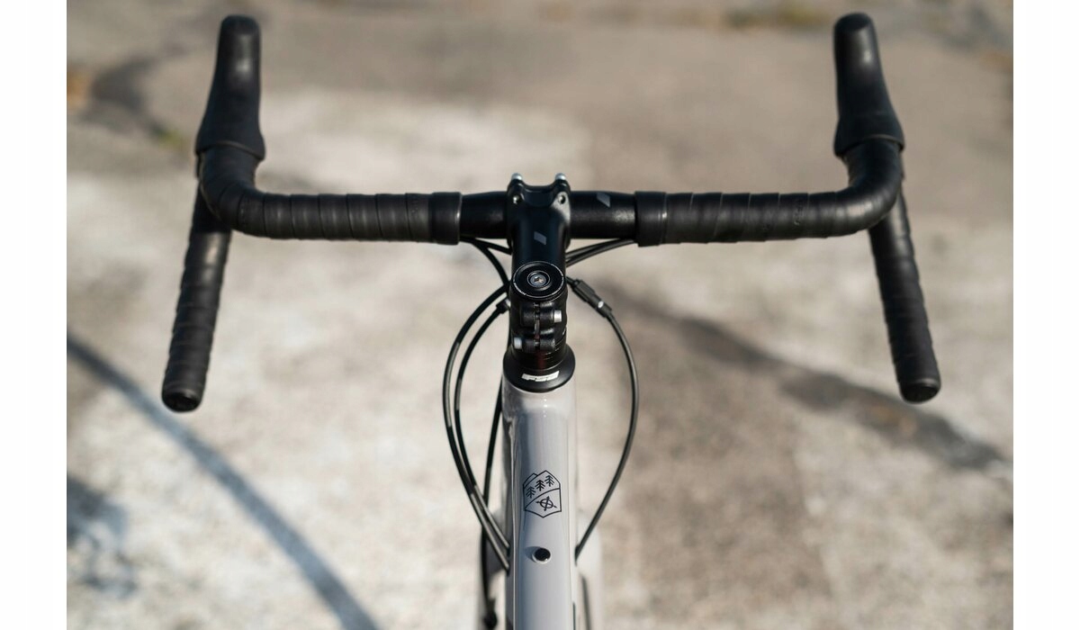 Rower gravel KROSS ESKER 1.0 RAMA 21'' L GRATIS! Amortyzacja brak