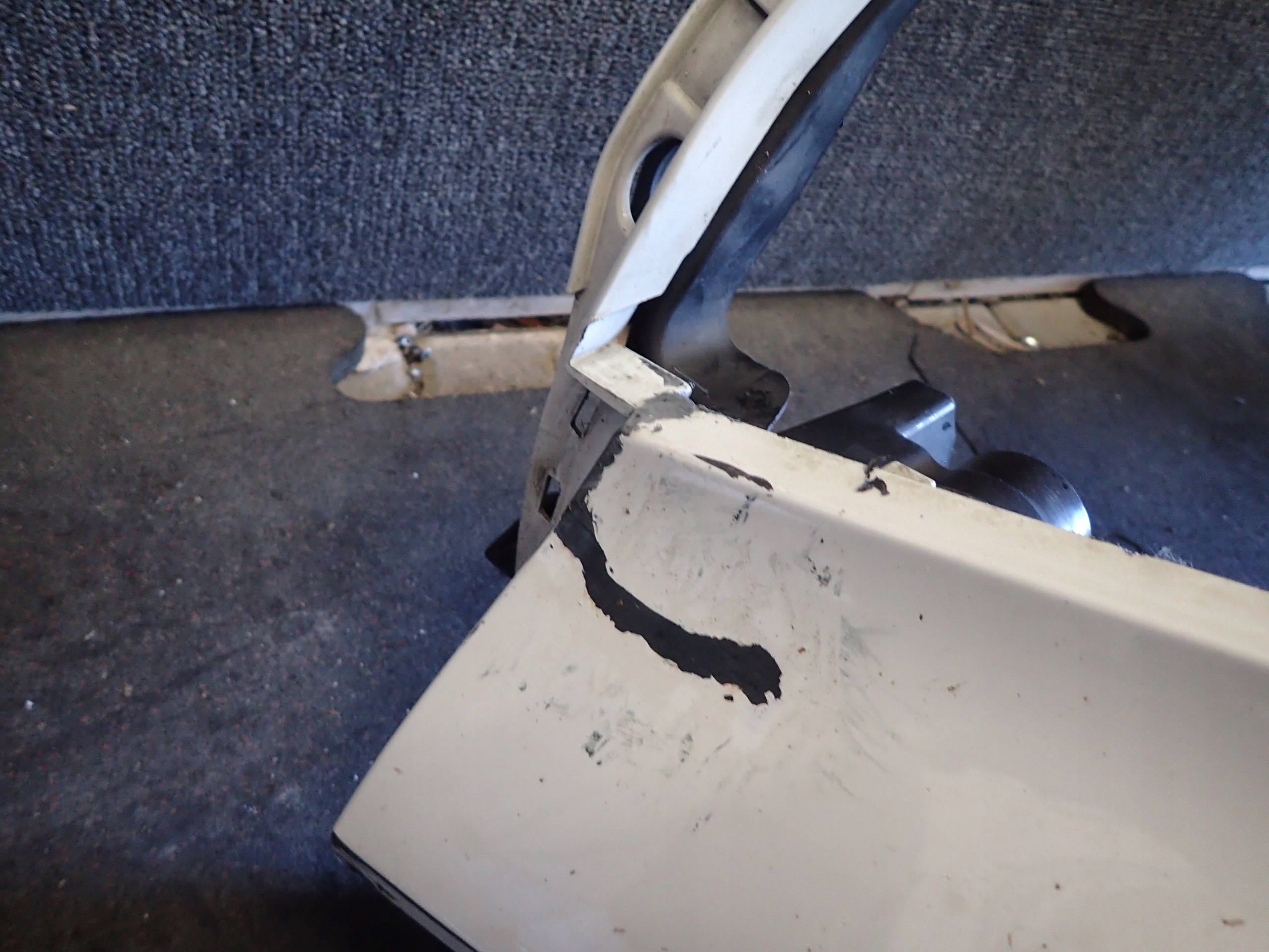 FENDER FRONT LEFT BMW X5 E70 LIFT