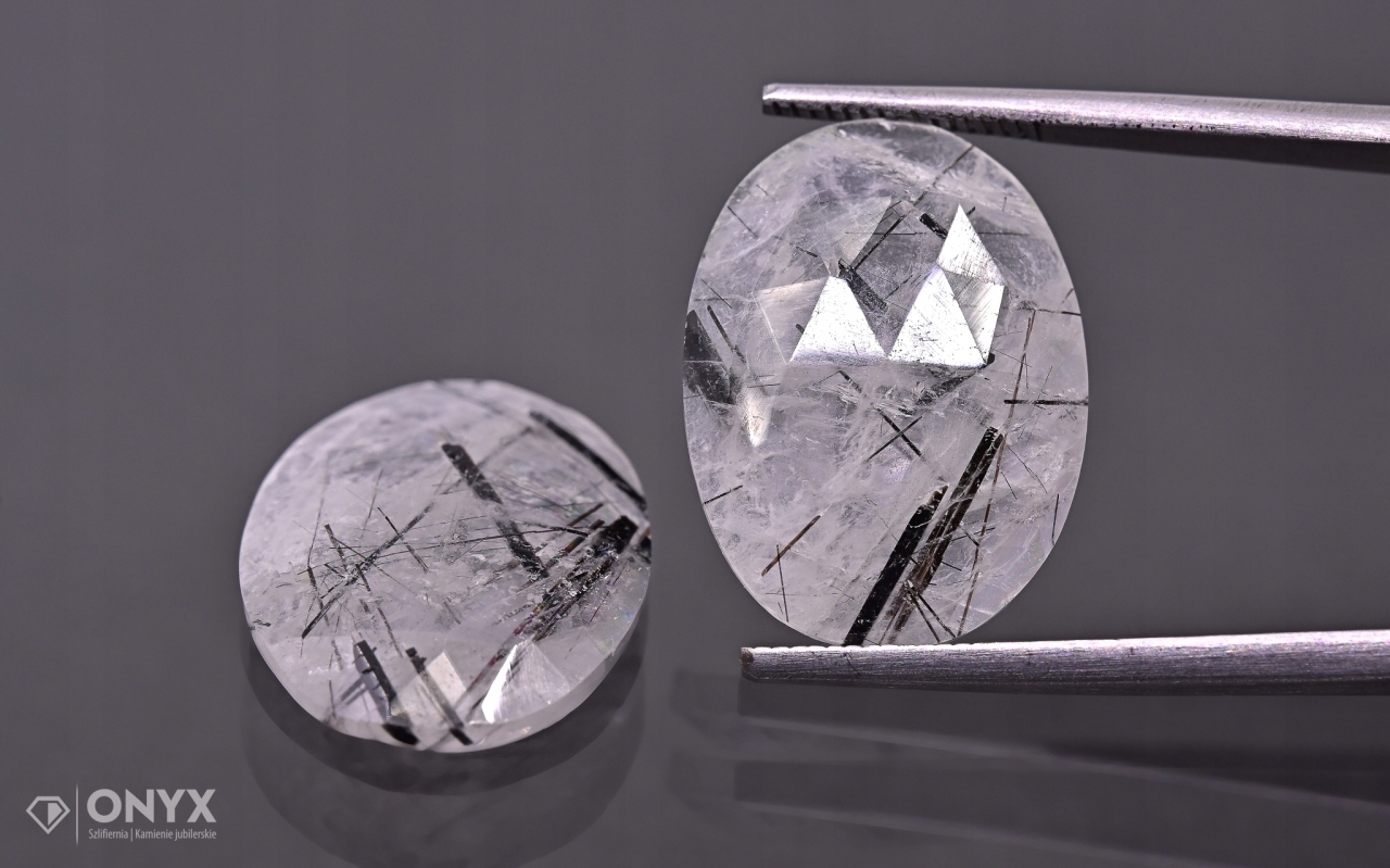 Křemen s turmalínem fazetovaný Pár ovál 18,5x14 mm