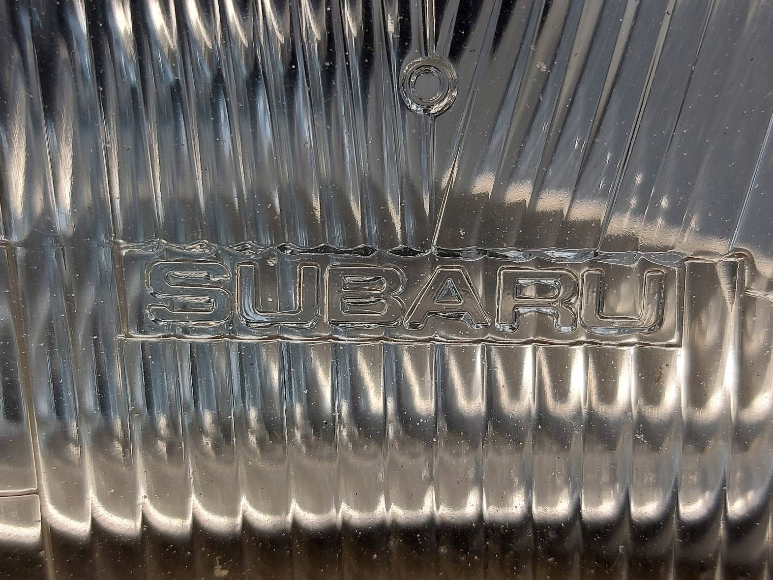 light REFLEKTOR right front + moulding SUBARU FORESTER and