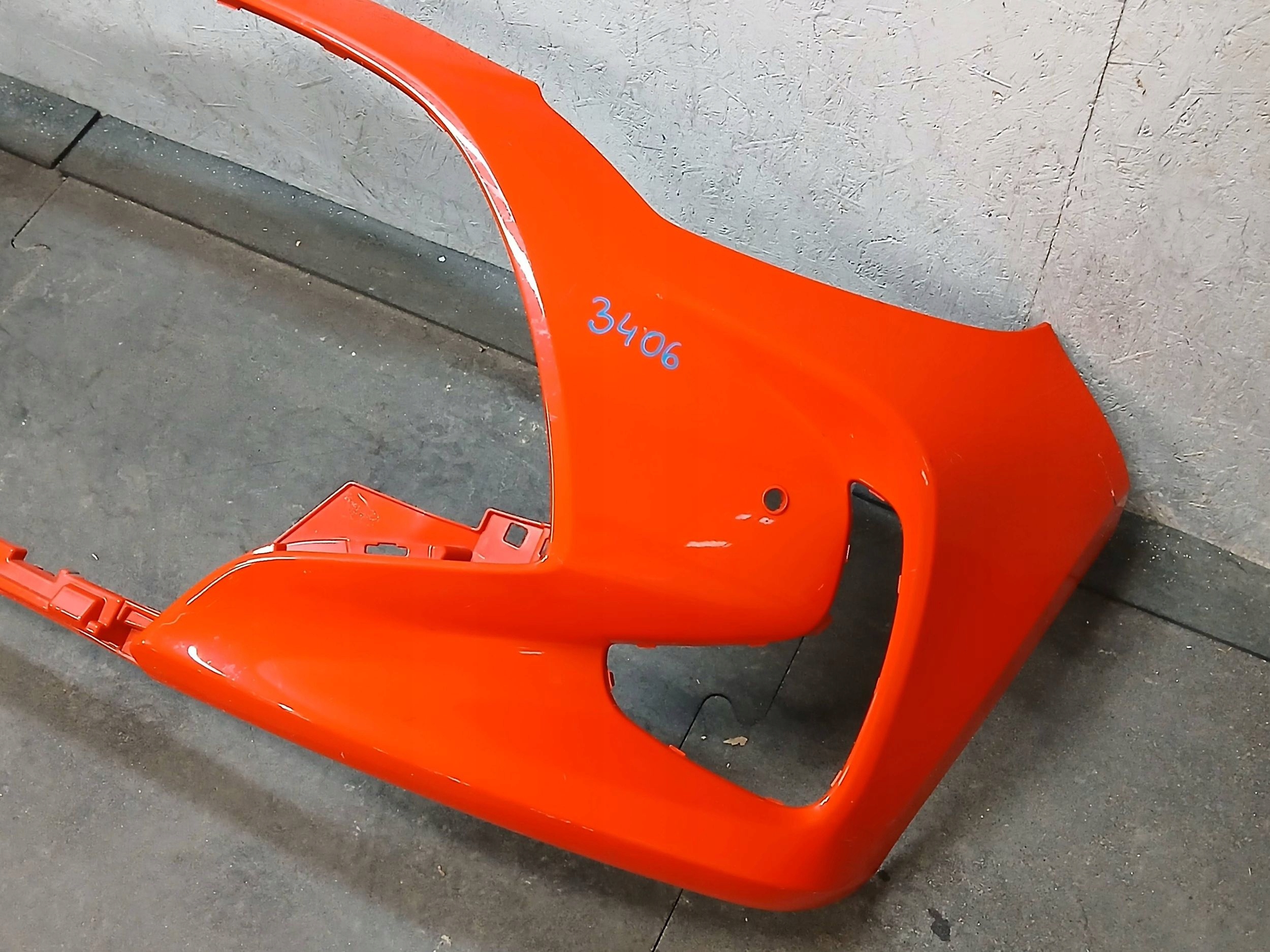 nárazník předek TOYOTA YARIS IV 4 20