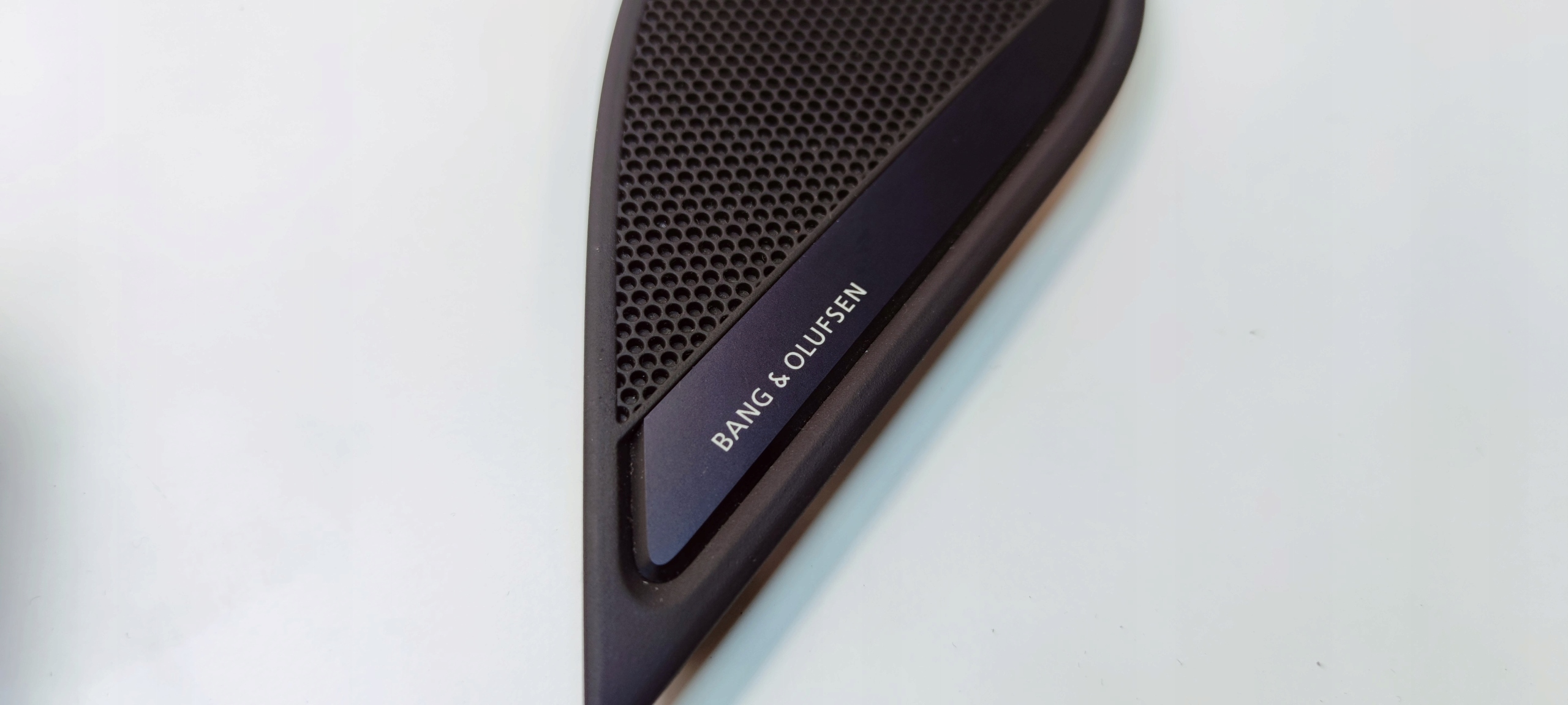 MASKOWNICE KOMPLET AUDI A4 B9 bang & OLUFSEN