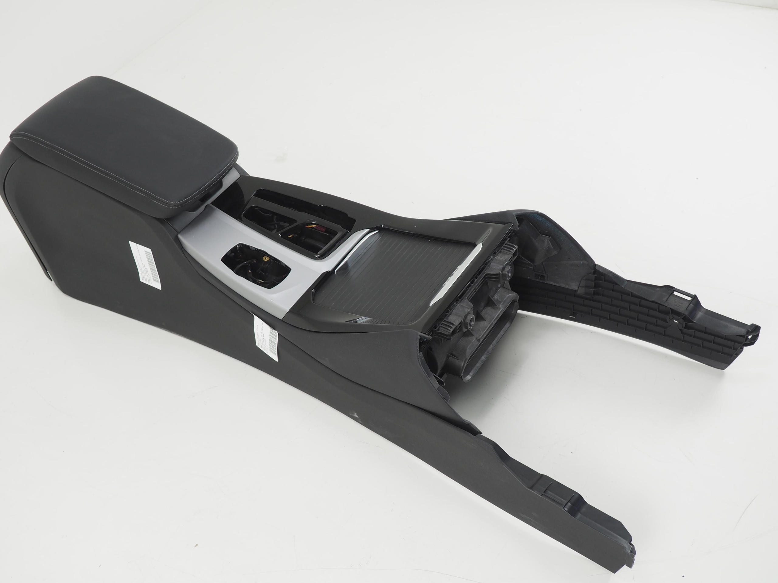 Центральный подлокотник BMW G01 G02 MAH7