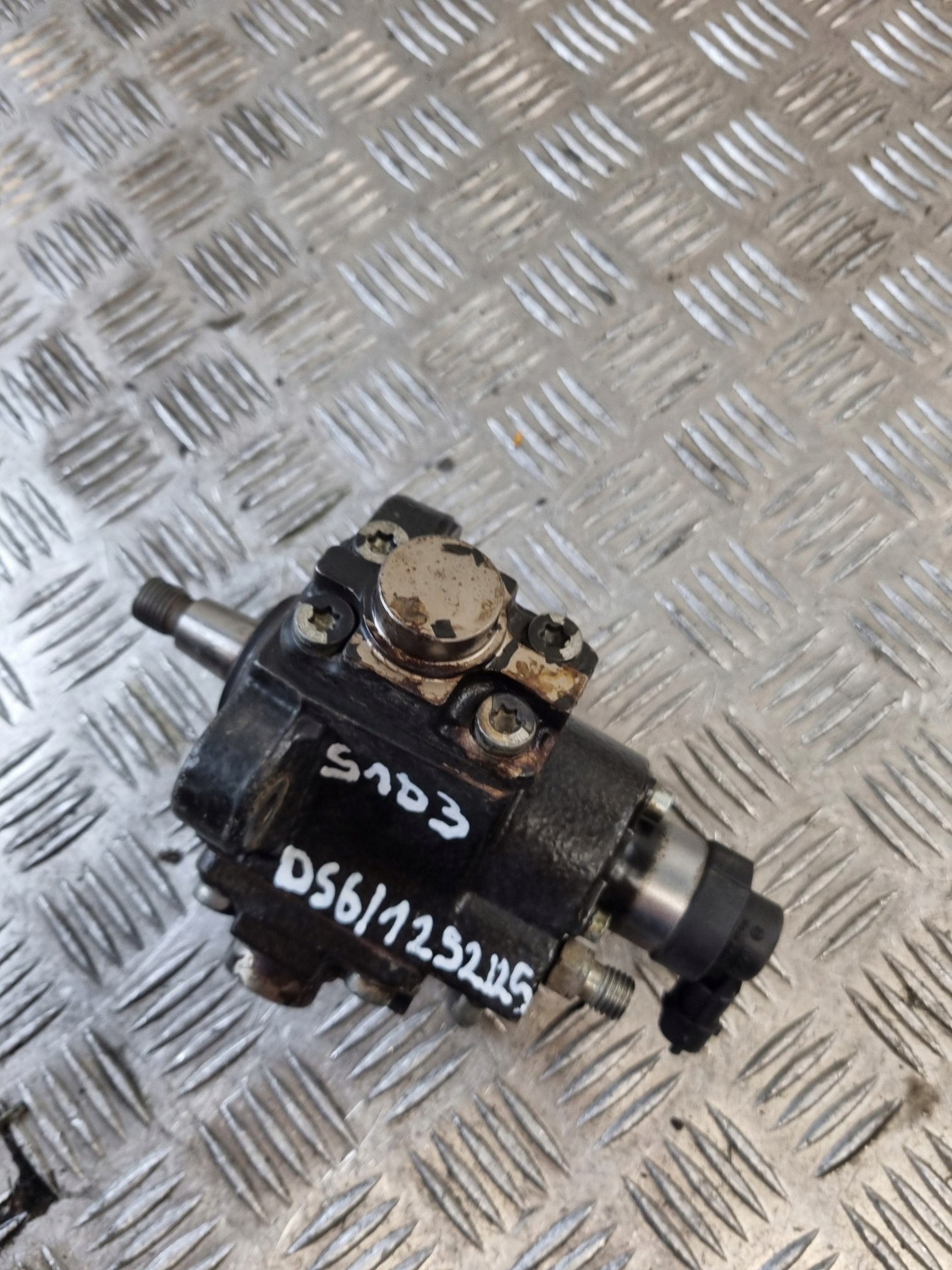 einspritzpumpe OPEL INSIGNIA A 2.0D