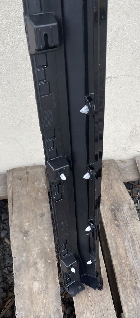 LPA357 FORD CAPRI 24- moulding threshold left R2KB-R10155-B