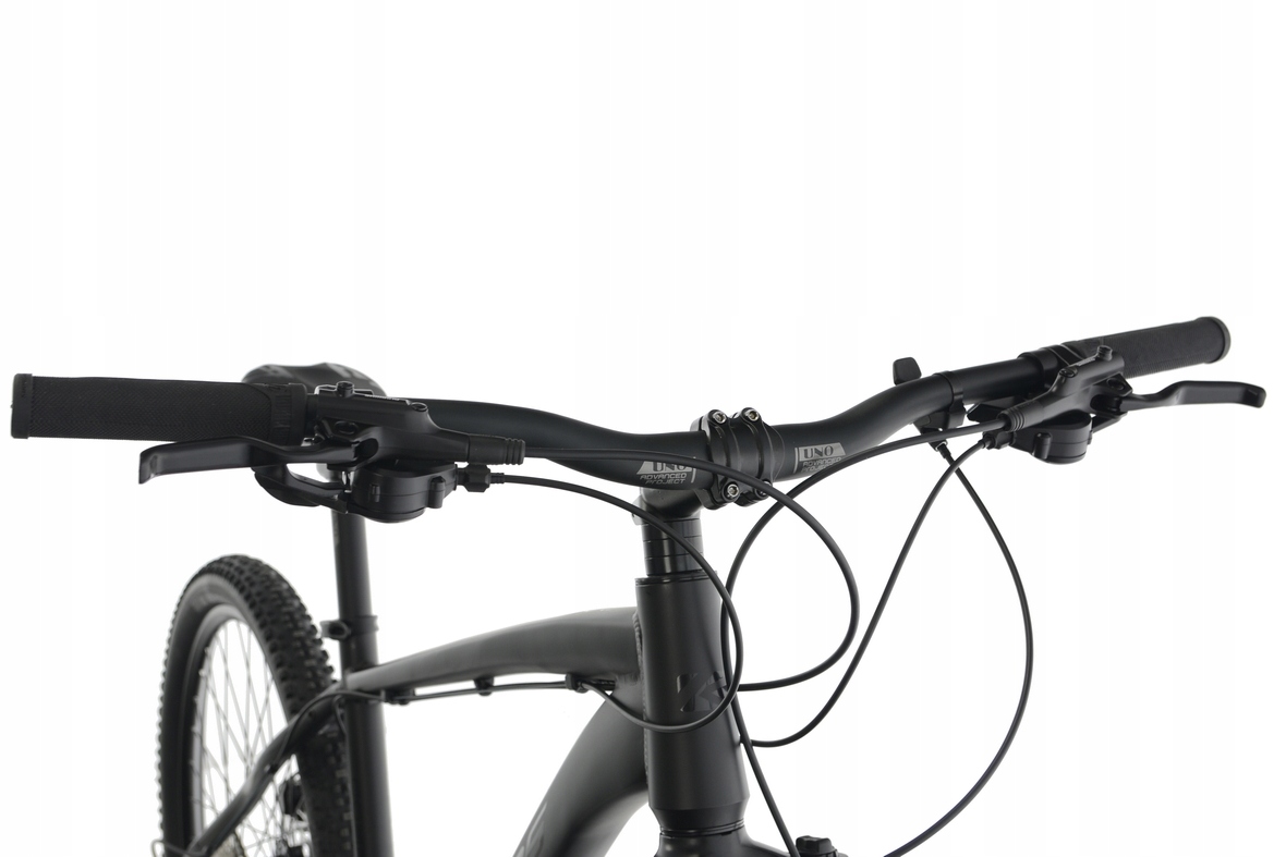 Rower MTB Kands 27,5 Comper V3 czarny 20"r23 Waga 15.7 kg