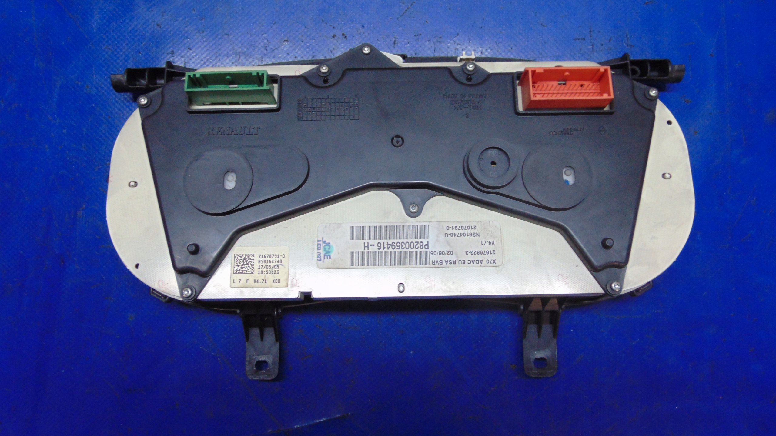 dials dials 3.0DCI MASTER II MOVANO II 03-10 ROK