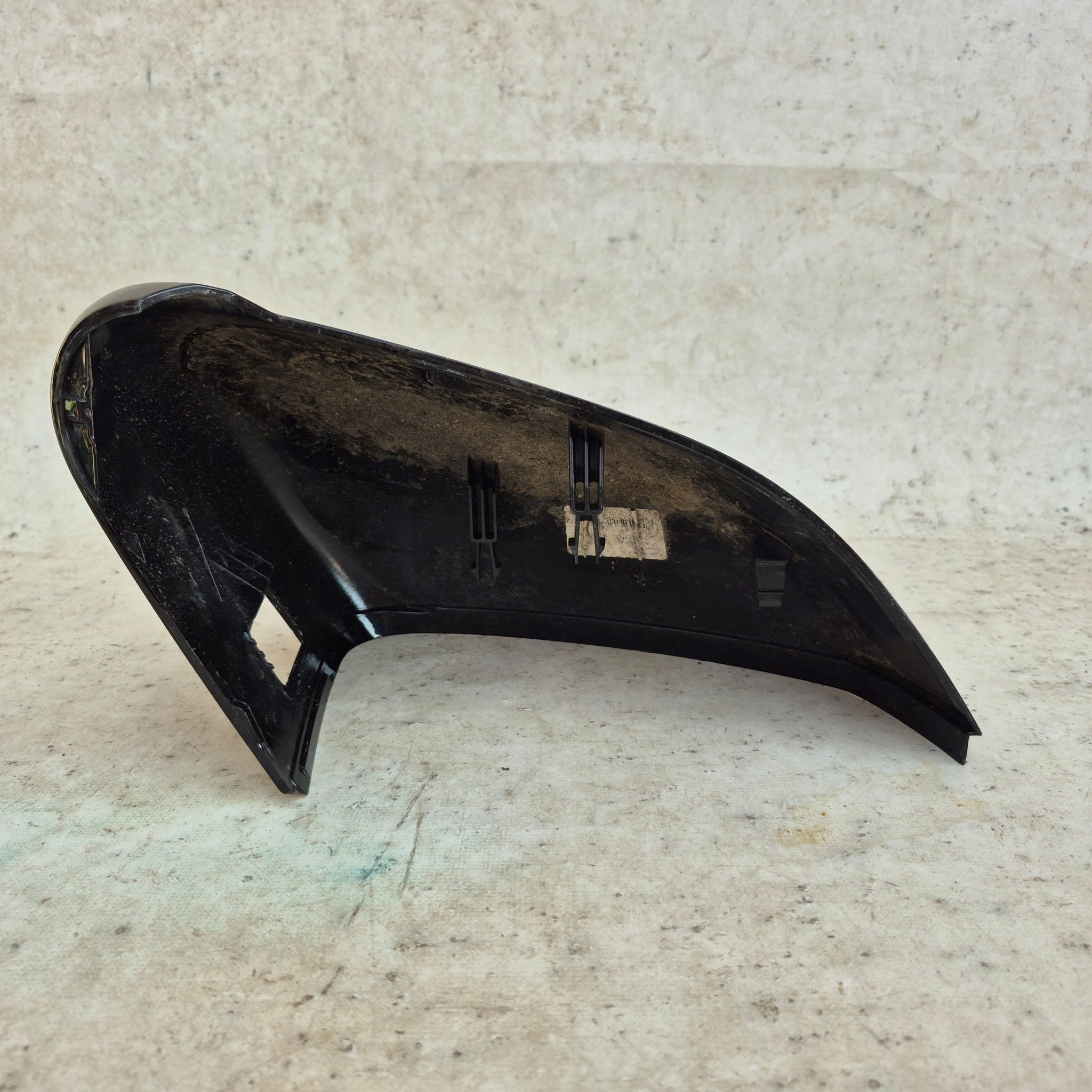 VW T7 21- cover mirrors left 7T0857527A