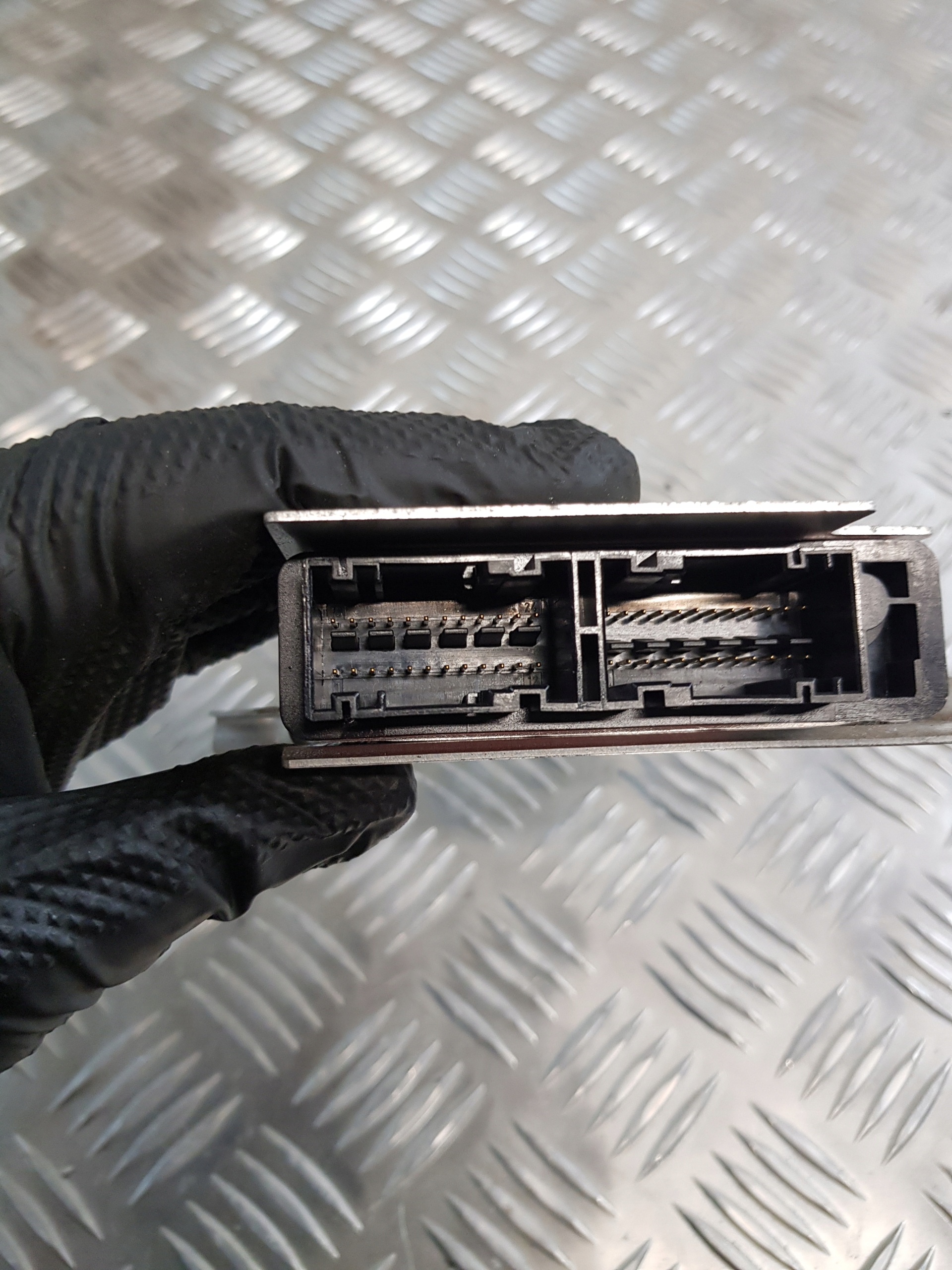 SENSOR modulo airbag 891700H010 PEUGEOT 107 06r.