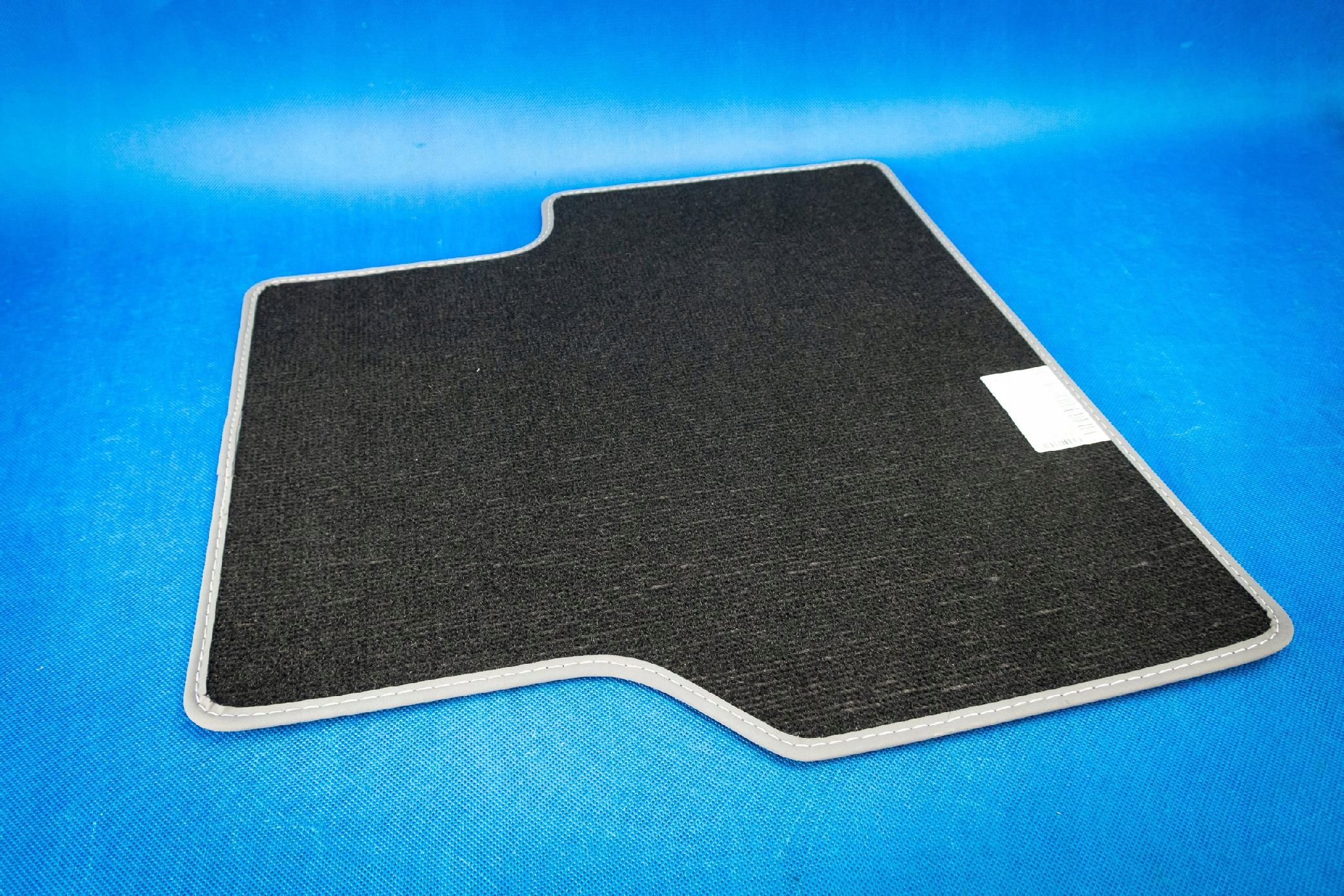 mat left rear part Audi Q3 8U 8U0864450 GXB