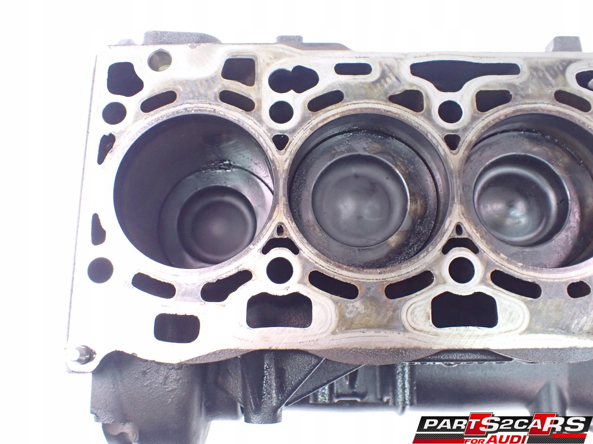 BLOK SILNIKA DDD DDDA 2.0 TDI AUDI A6 04L100037F Typ silnika Diesel