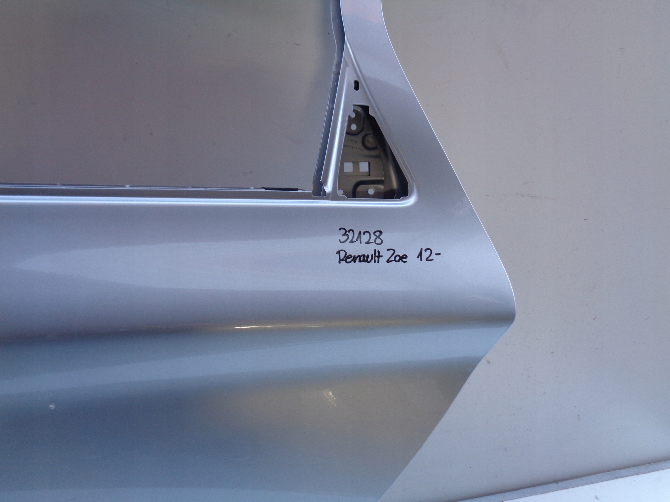door left rear. RENAULT ZOE 12- NR 32128