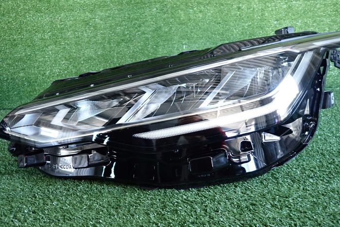 VW GOLF VIII FULL LED LIFT 24- reflektor left light left