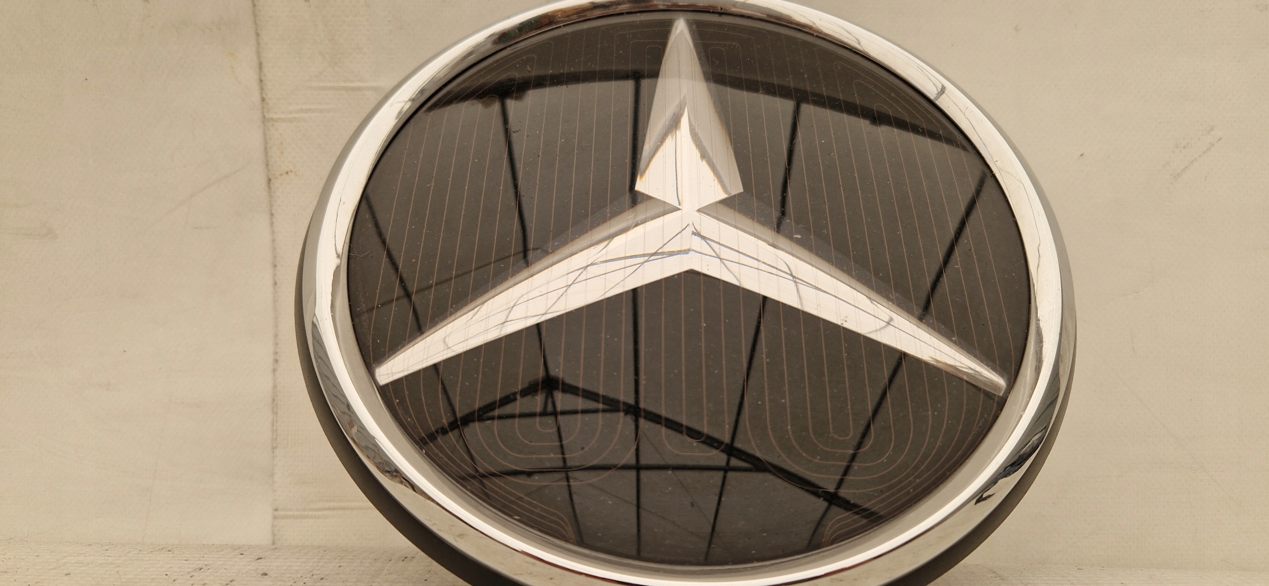 MERCEDES GLC 253 AMG LOGO EMBLEMAT ZNACZEK DISTRONIC + RAMKA