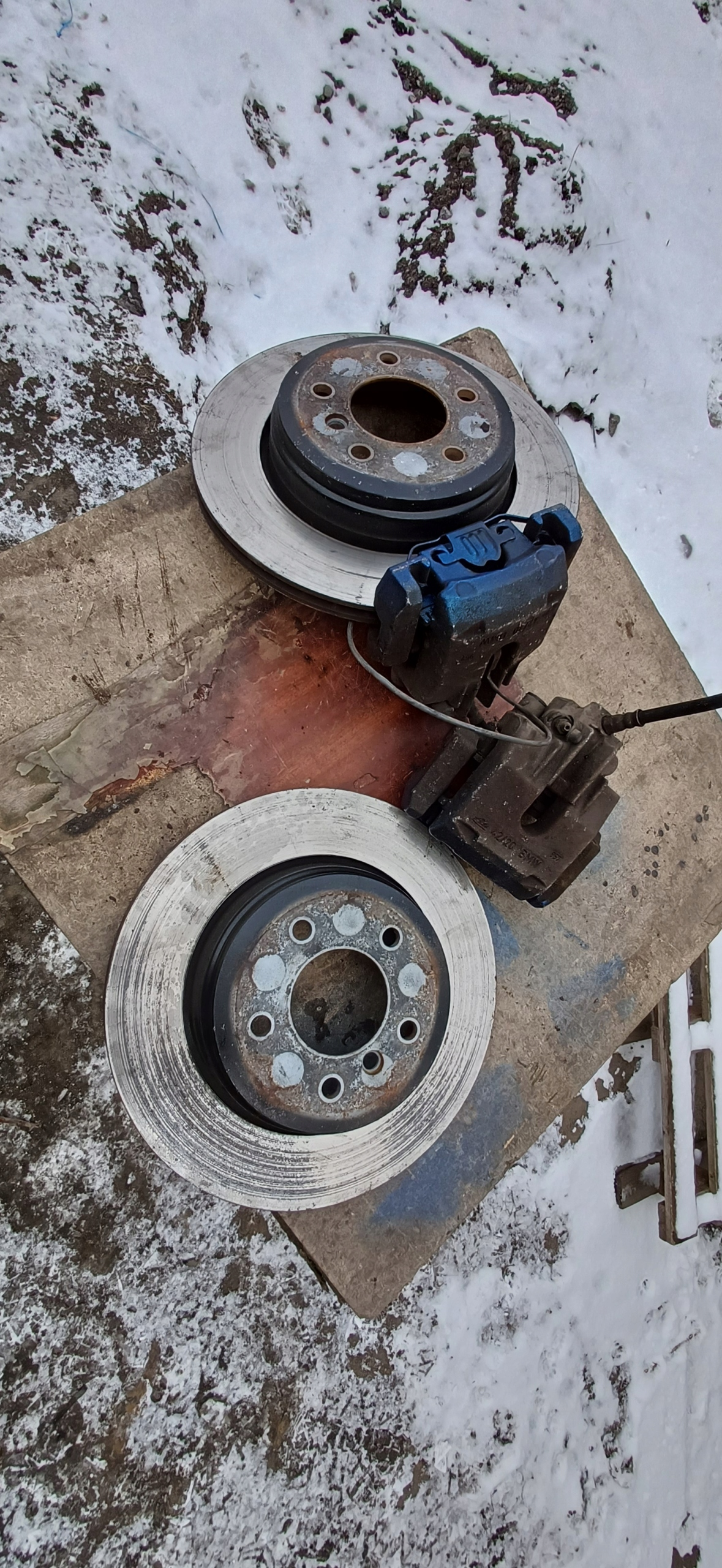 BMW E60 E61 D calipers brake discs KOMPLET rear part 320MM