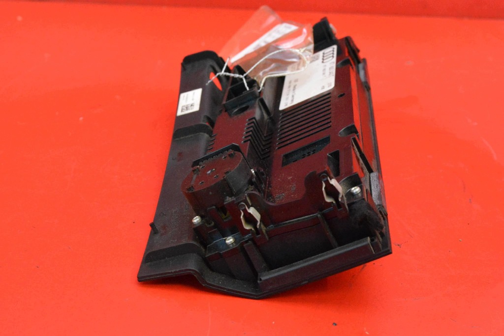 control panel air conditioning devices KLIMY 8T1820043T AUDI A4 B8 07-11