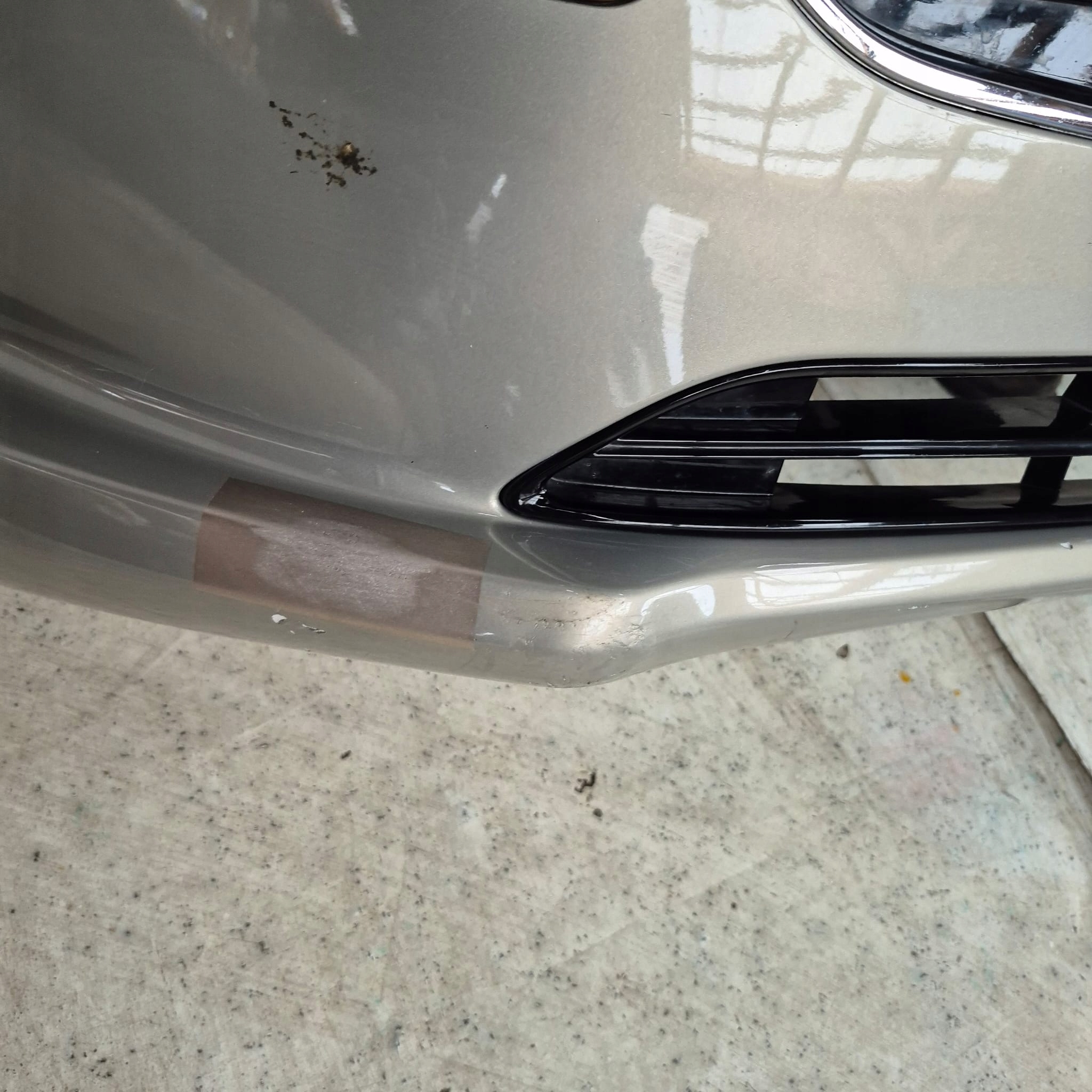 FORD B-MAX 12-17 nárazník předek přední PDC