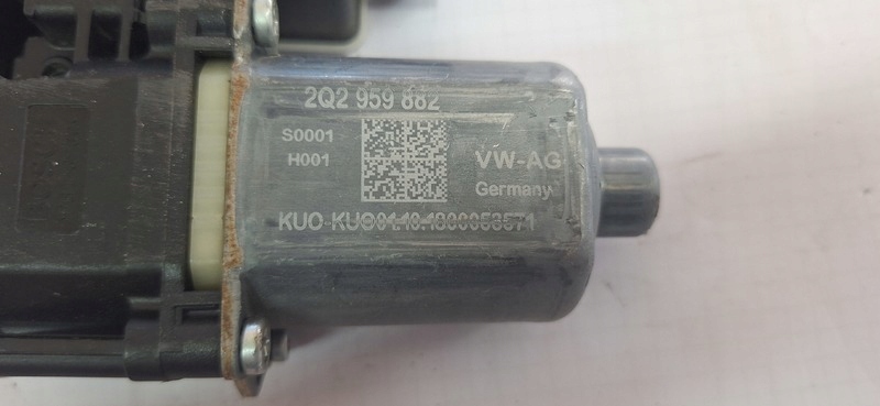 mini motor windows SKODA FABIA III right front 2Q2959882