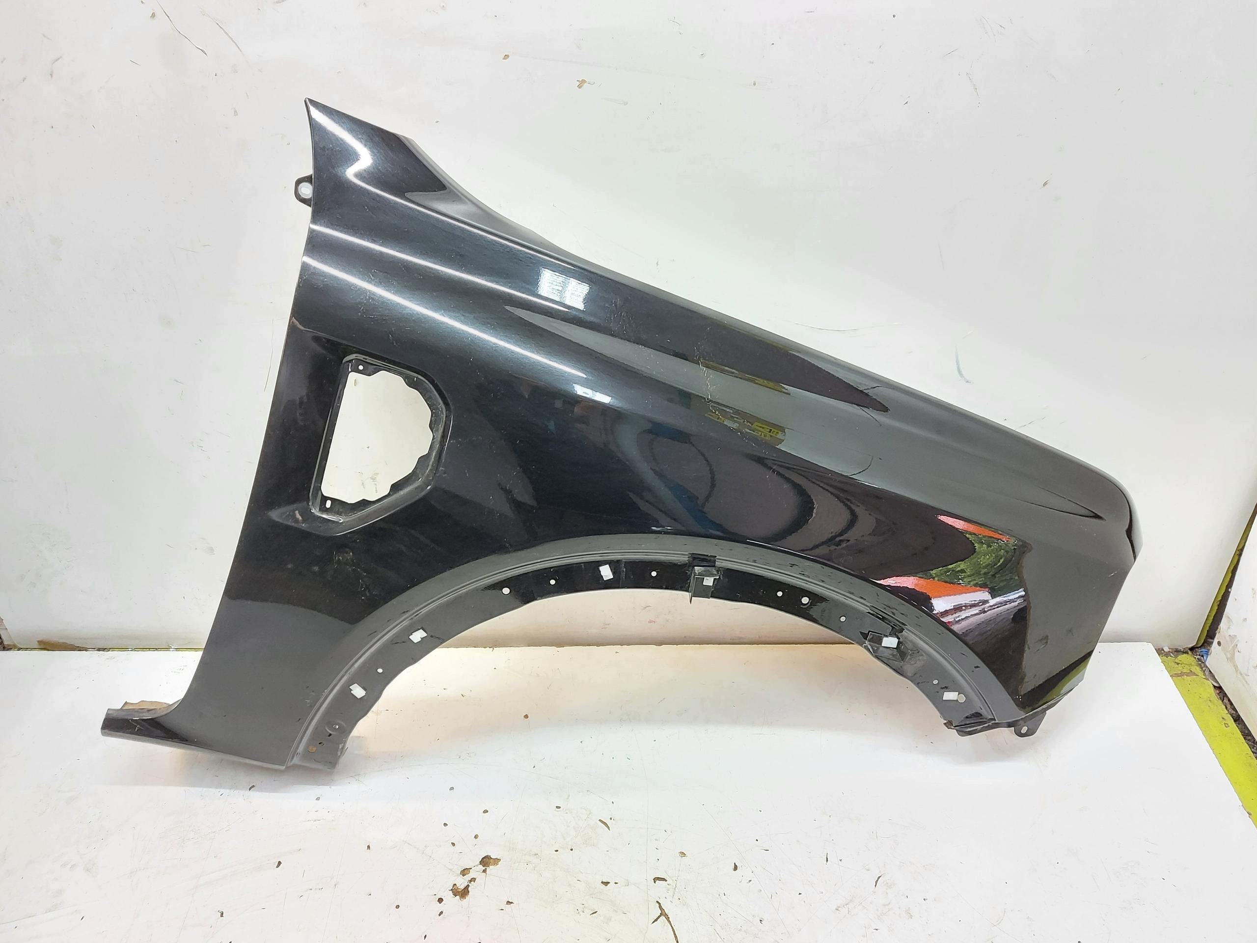 Ford Ranger VI 6 XLT 2023r. fender right front black MA9