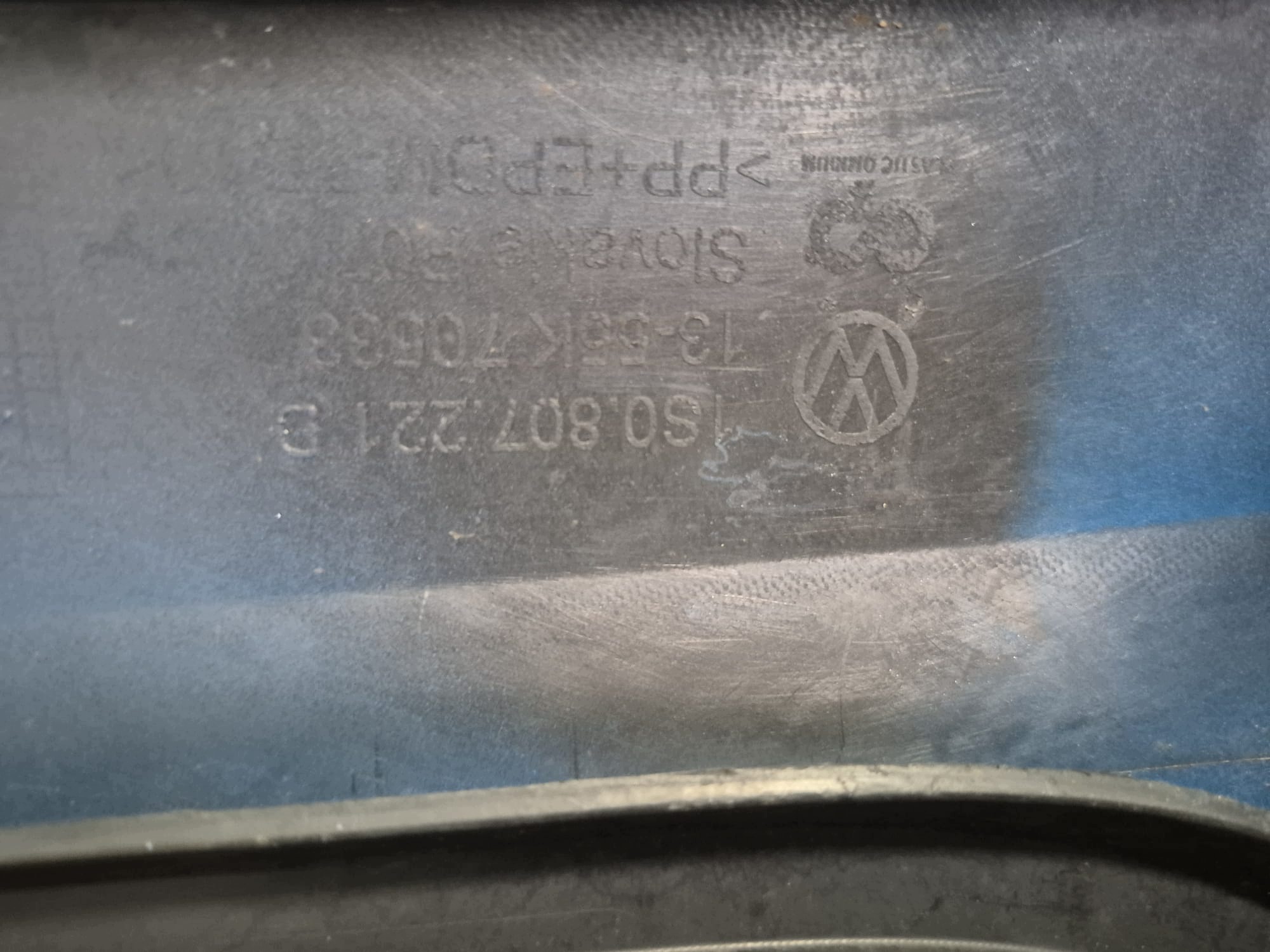 VW UP 1S0 11-15 nárazník předek PRZENDI 1S0807221D