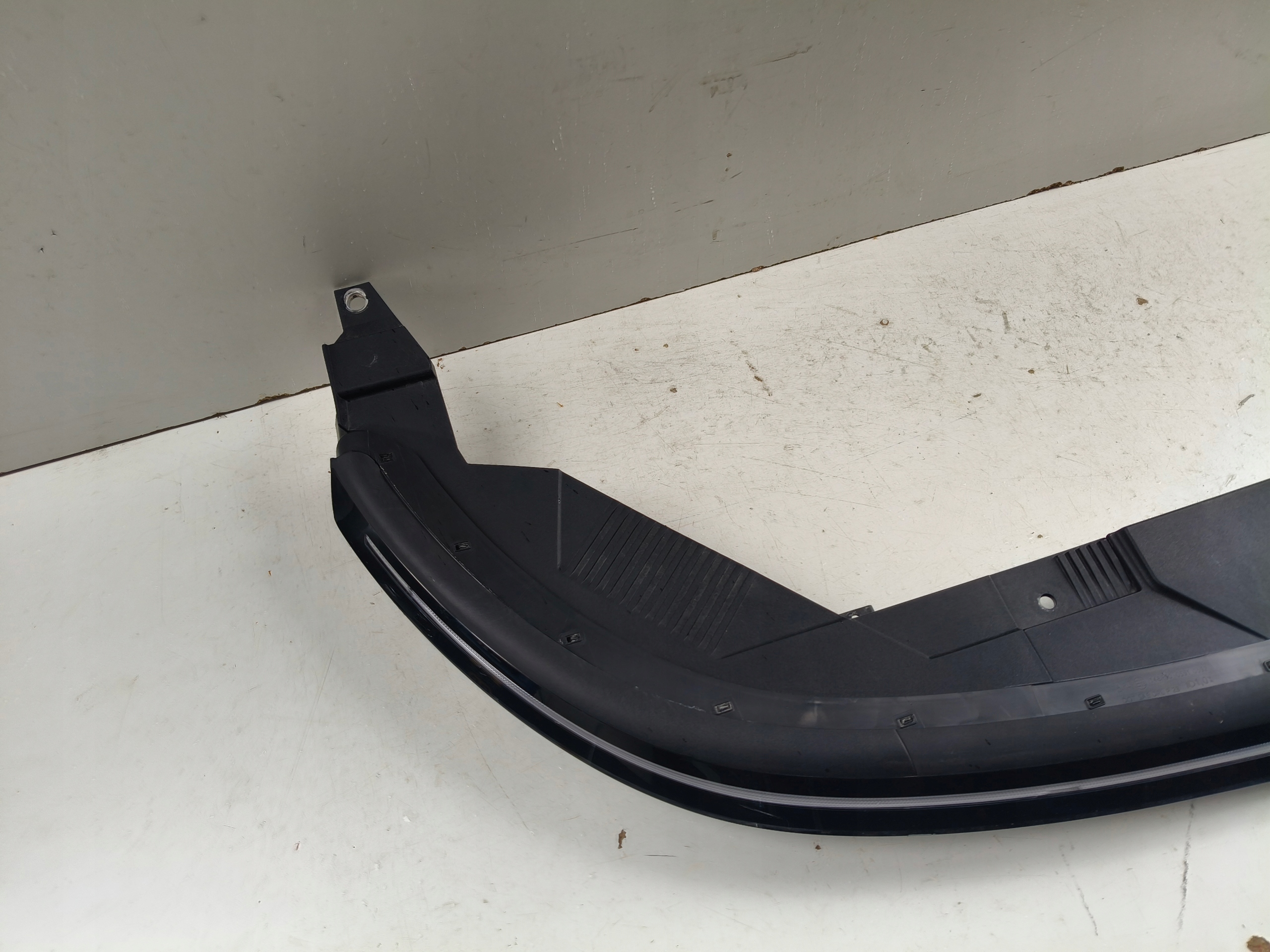 light LED upper HYUNDAI KONA II 23