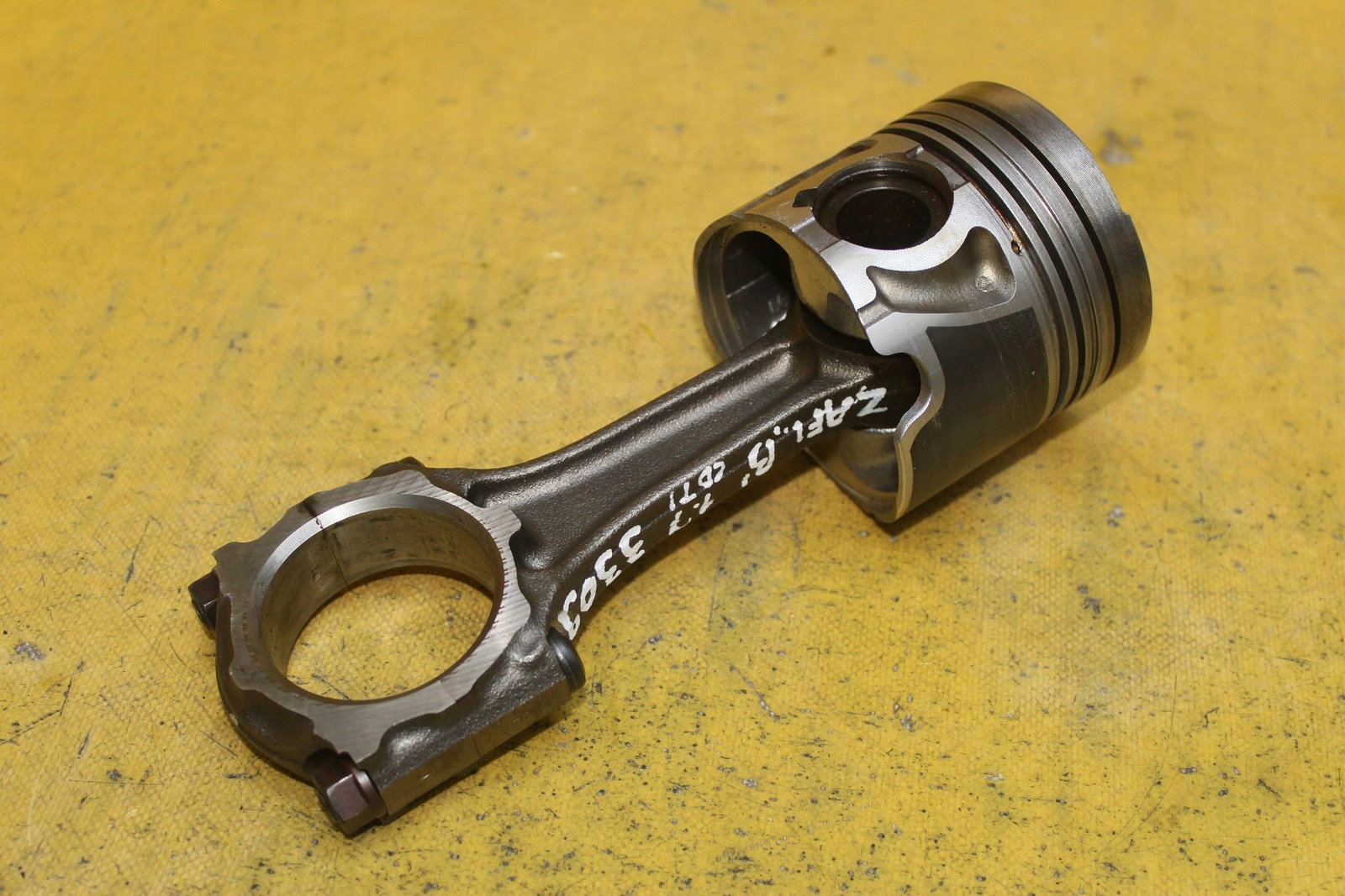 Поршень Поршні шатун ZAFIRA B 1.7 CDTI A17DTR P899