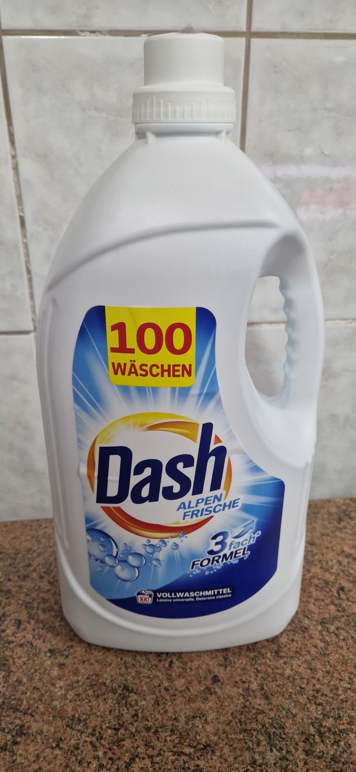 Levně Gel na praní univerzální Dash 5 l