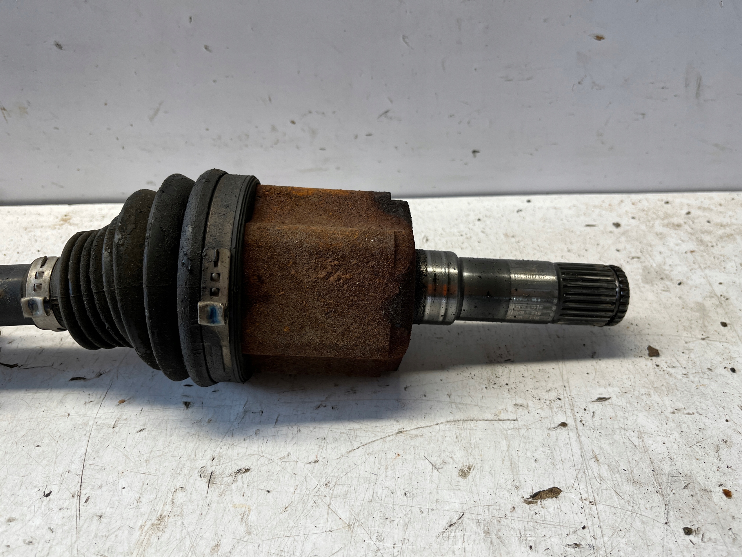 OPEL INSIGNIA A semi-axis left 22764225 BAAB 2.0 CDTI A20DTH AUTOMAT