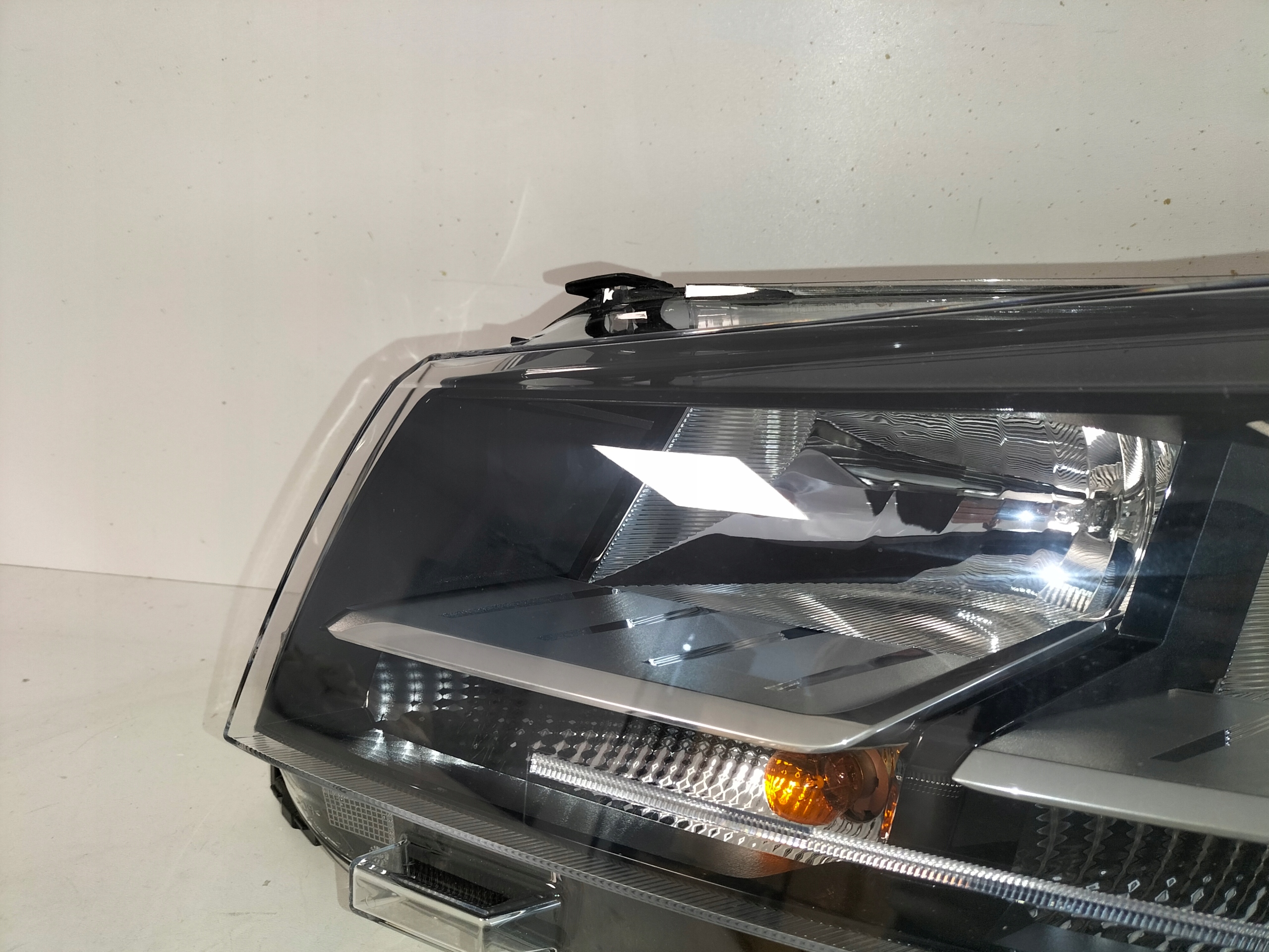 light front reflektor left EXPERT IV 24- JUMPY IV 24- VIVARO C LIFT 24