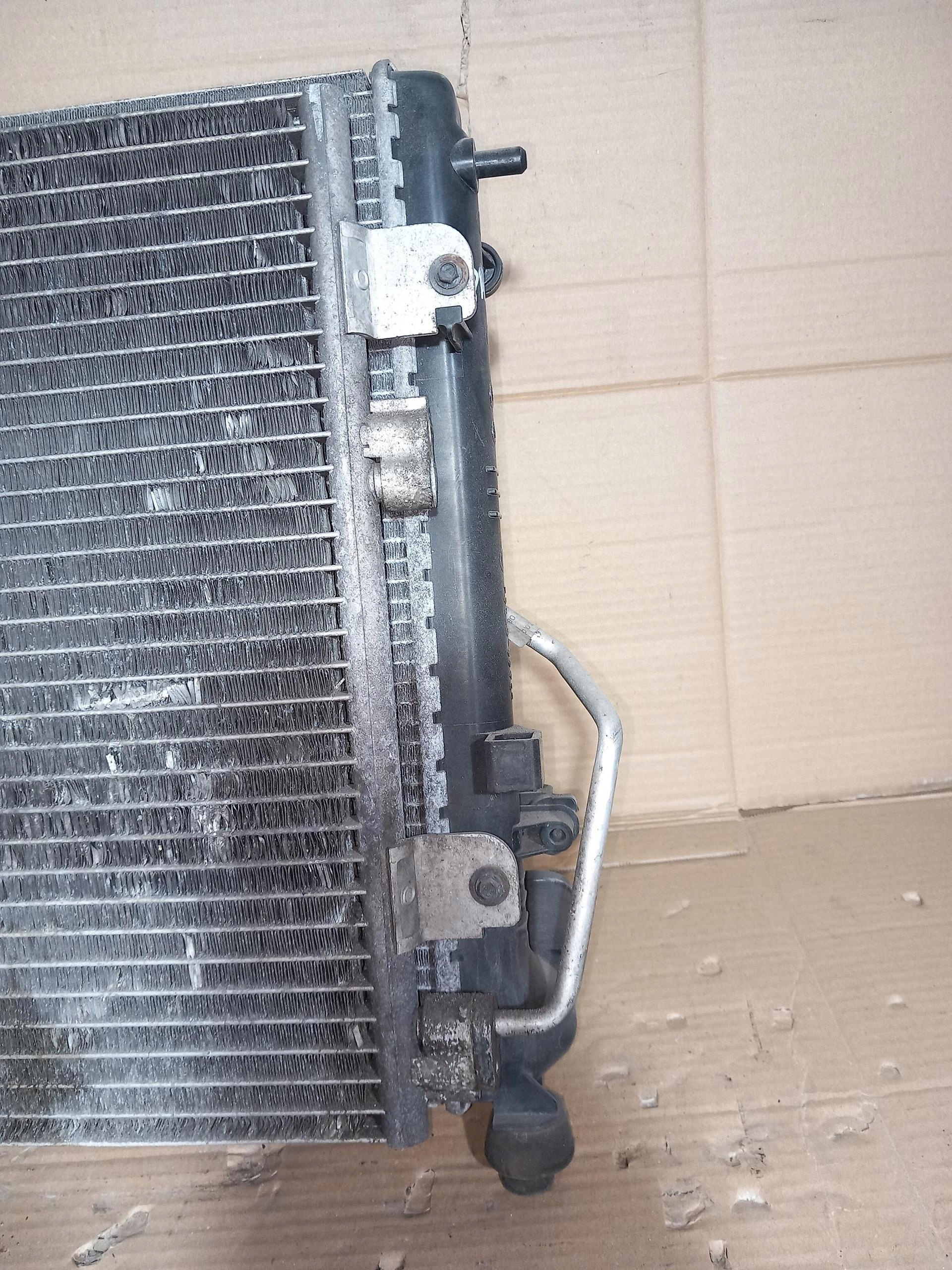 KOMPLET radiatore VENTOLA DACIA LOGAN e 1.5 DCI 8200582026