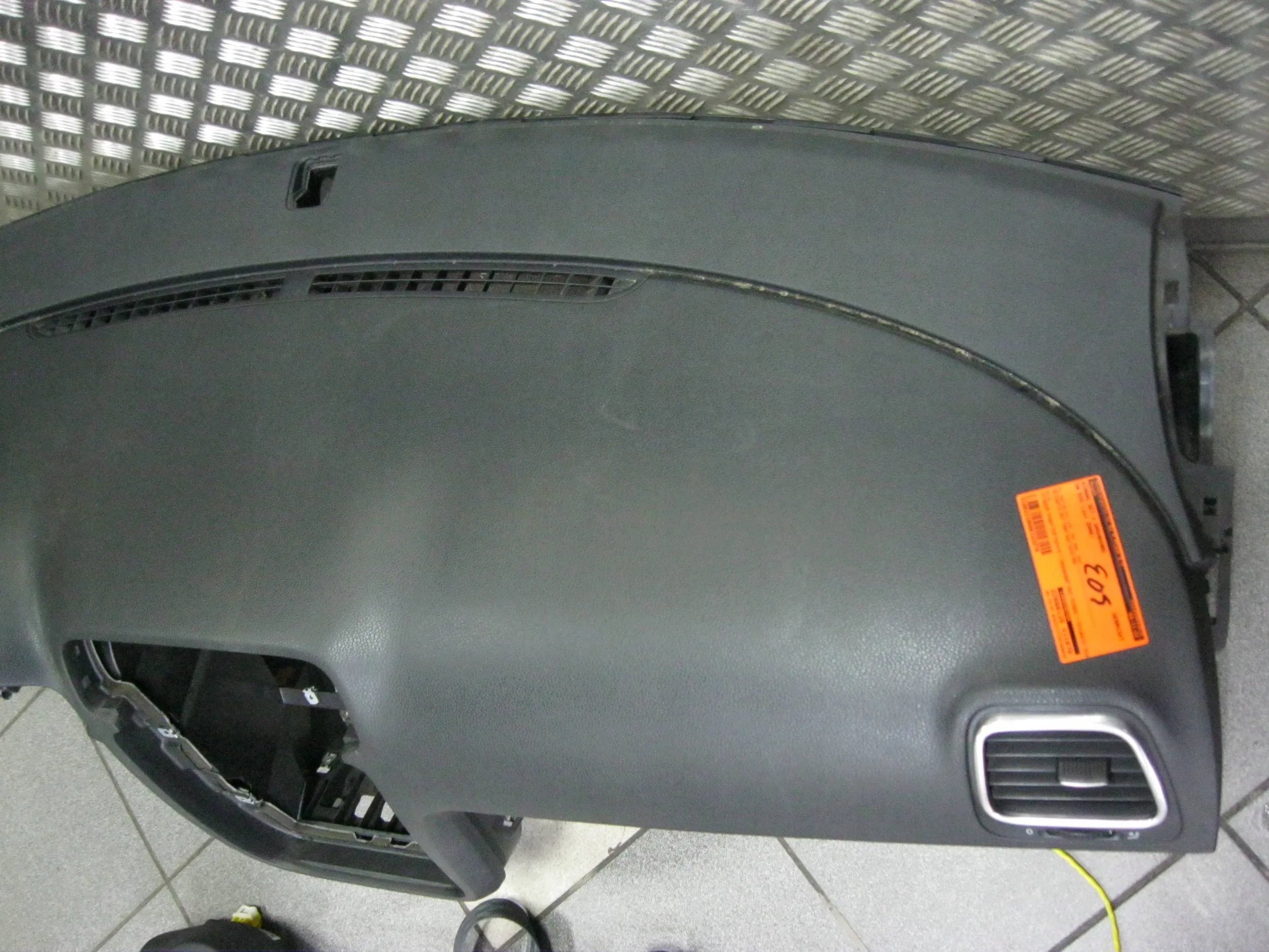 dashboard instrument panel Volkswagen Eos