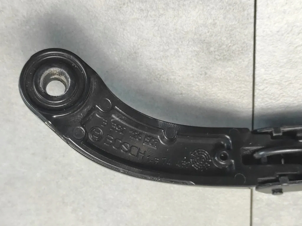 Audi A3 S3 8V arm WYCIERACZI right 8V1955408C