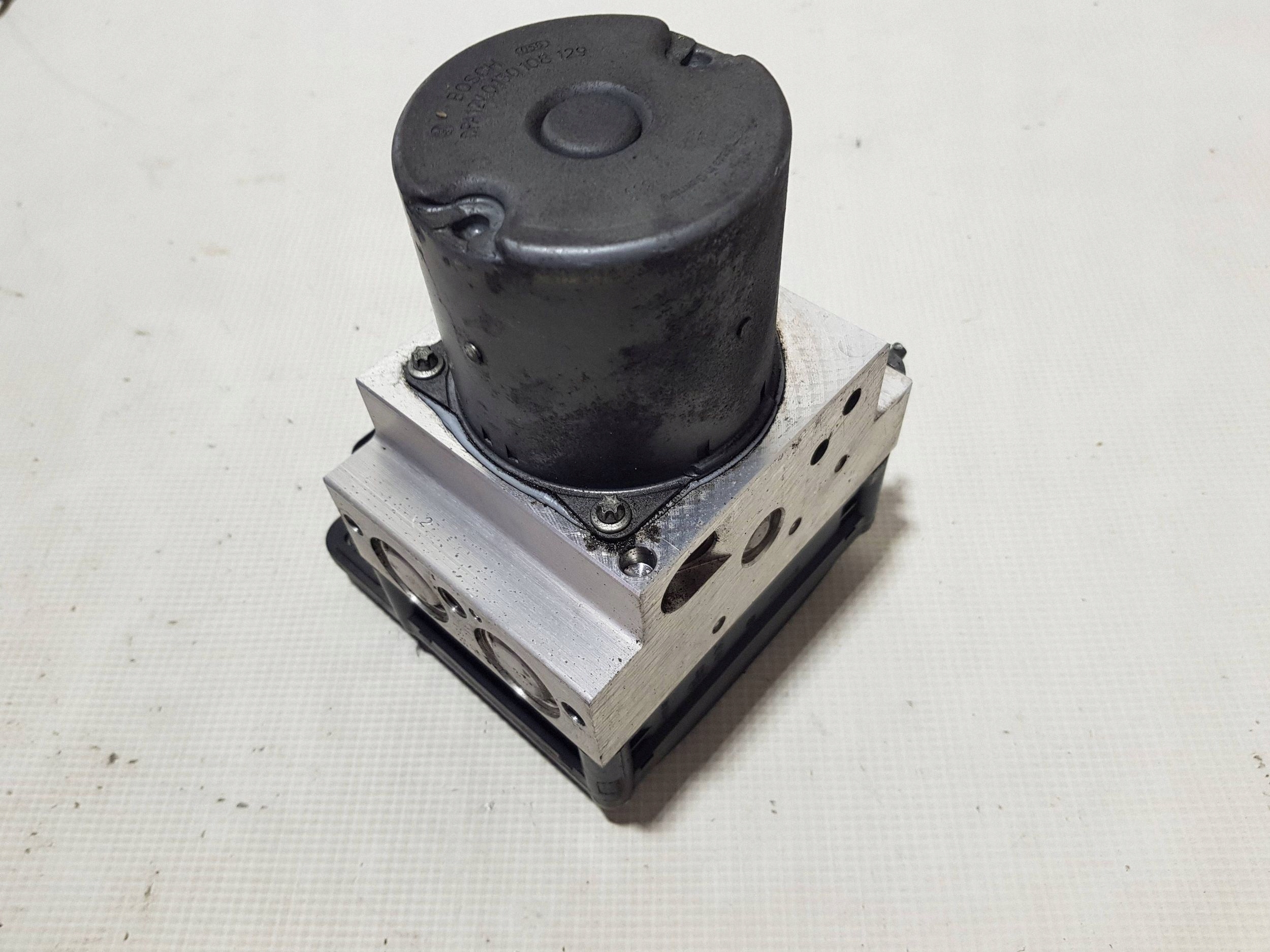 Pompa ABS MERCEDES CLS W219 W211 A2114313712