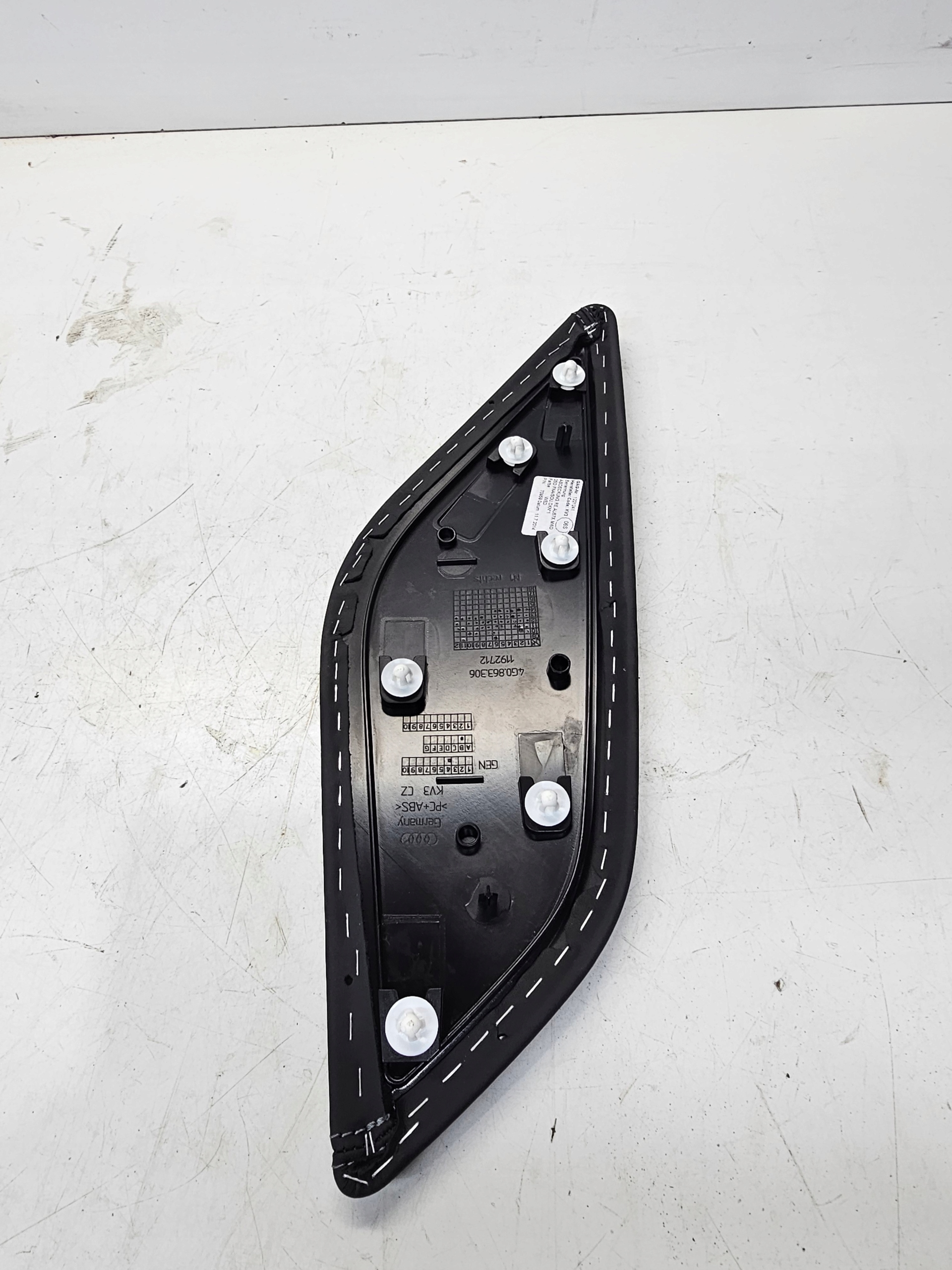 cover spoiler TUNELU right AUDI A6 C7 4G0863306